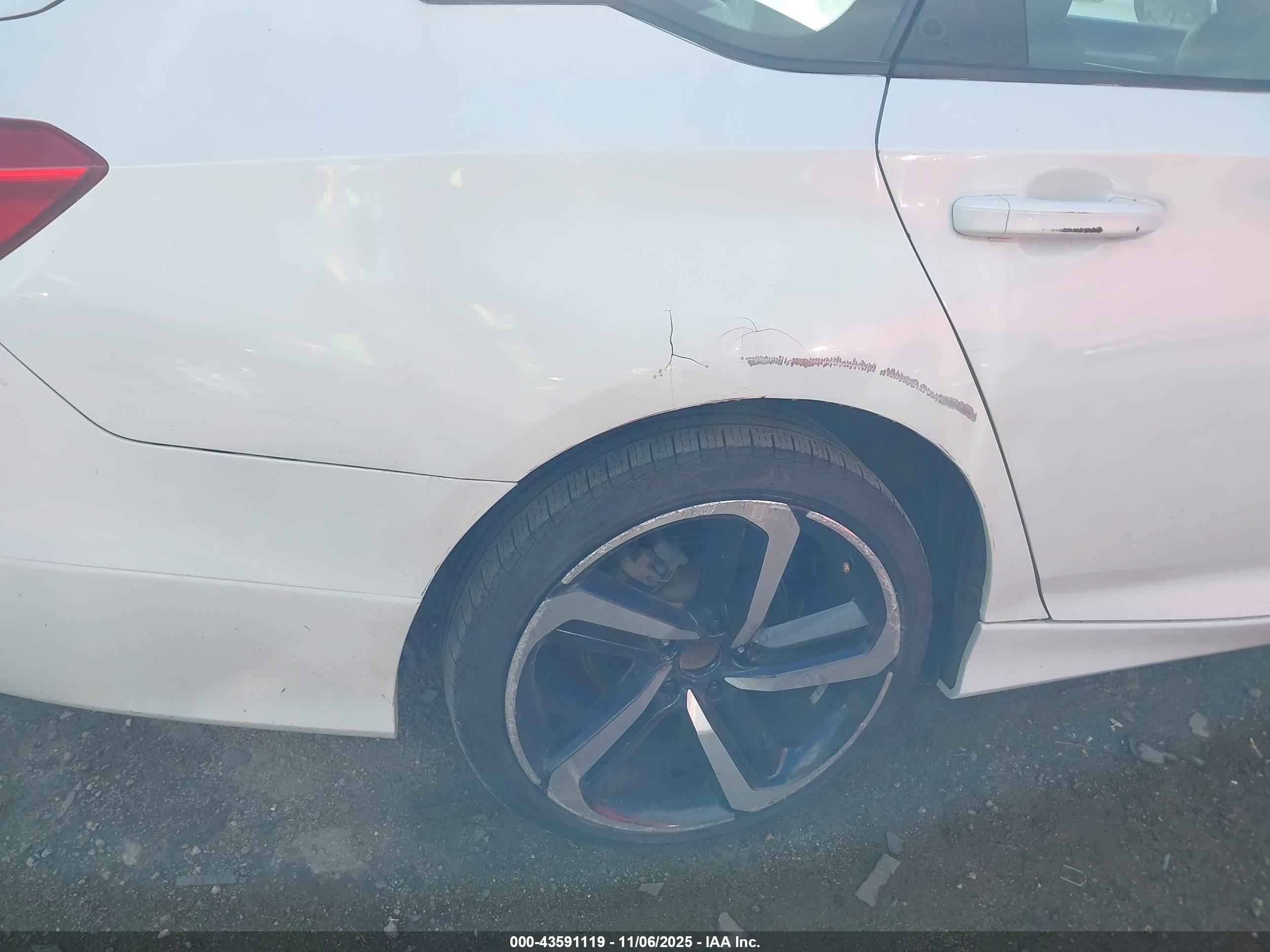 HONDA ACCORD image 6