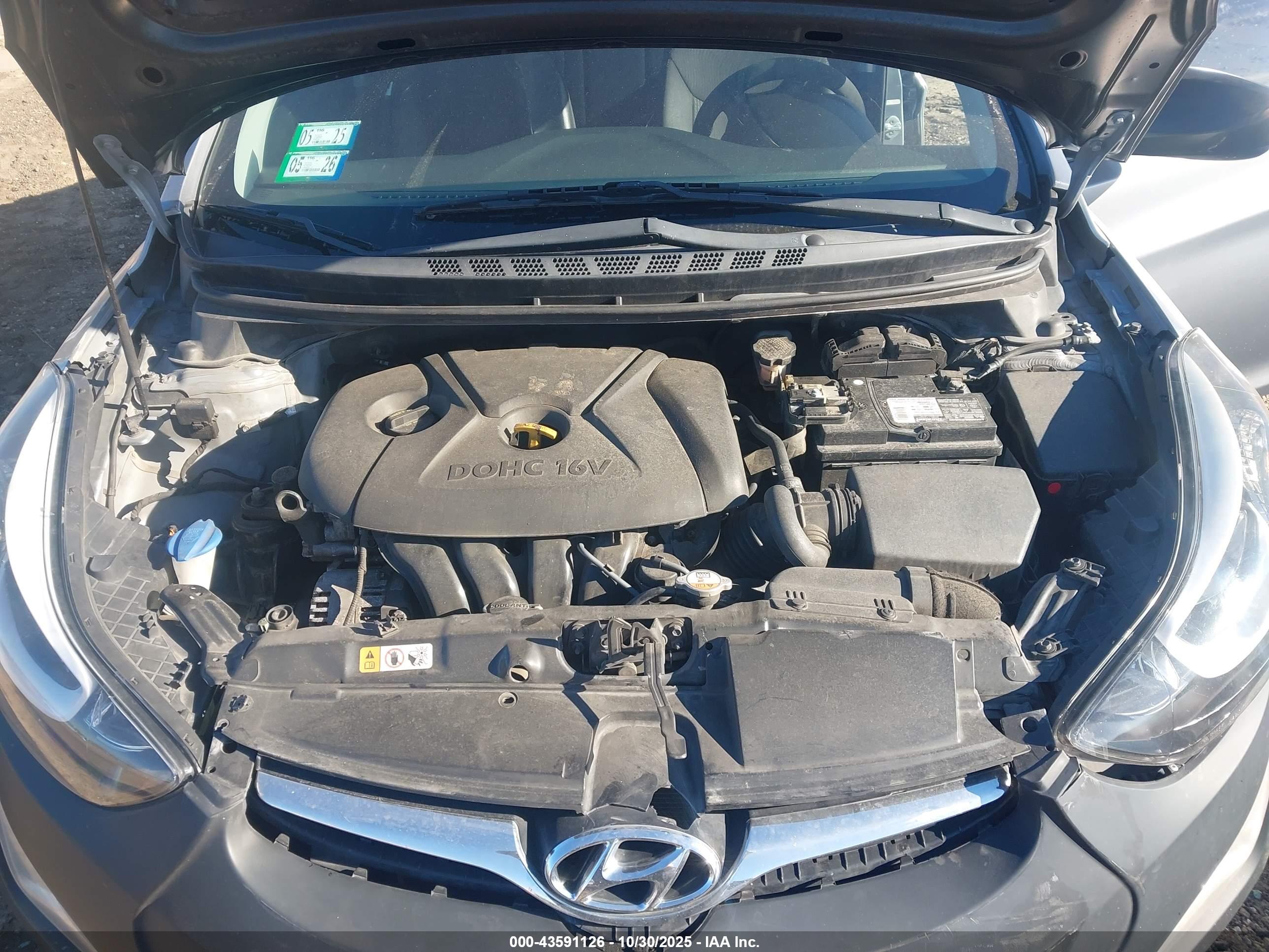 HYUNDAI ELANTRA image 10