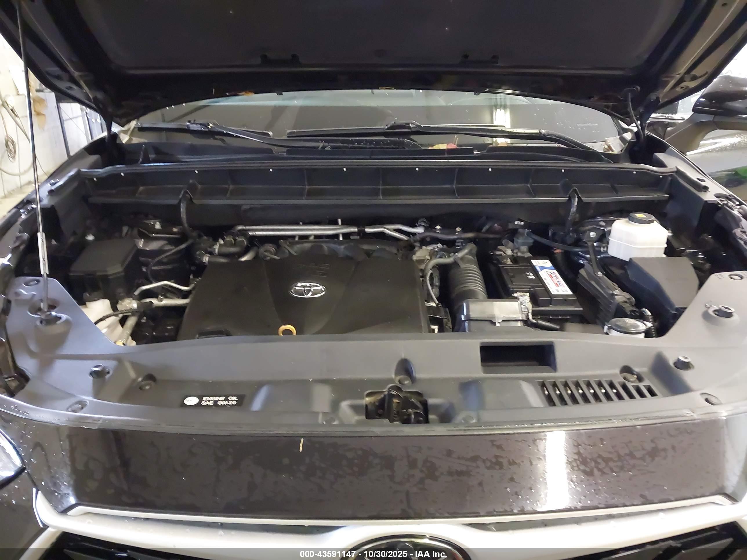 TOYOTA HIGHLANDER image 10