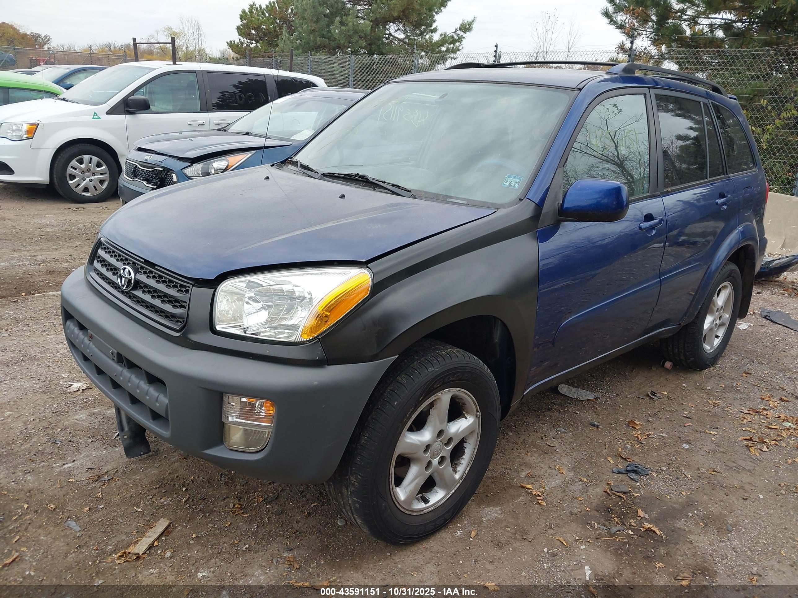 TOYOTA RAV4 image 2