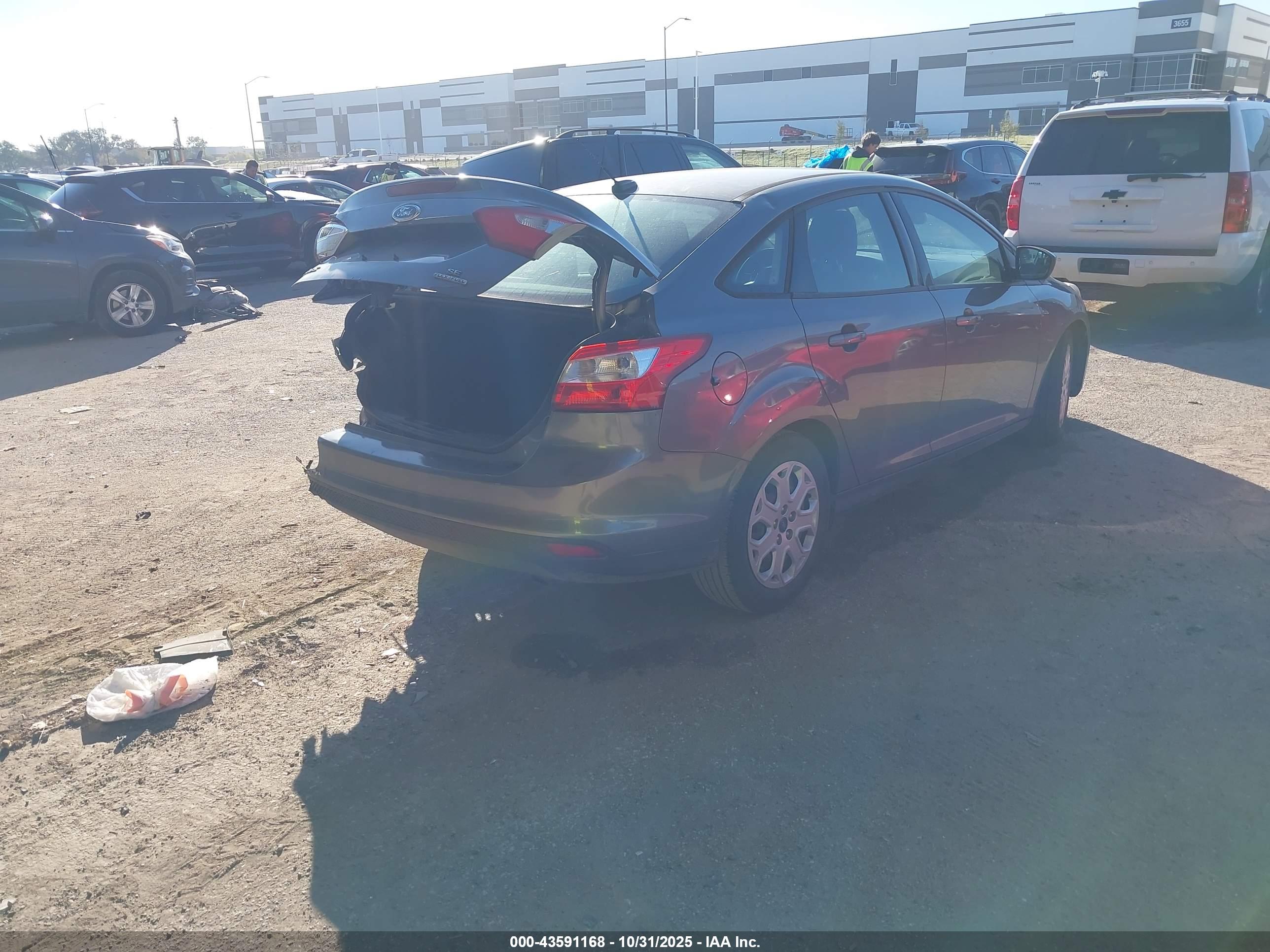 FORD FOCUS image 4