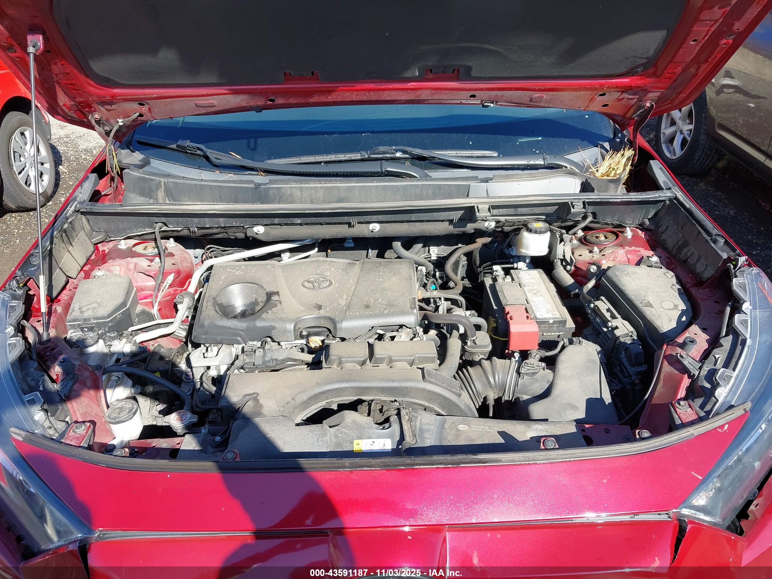 TOYOTA RAV4 image 10