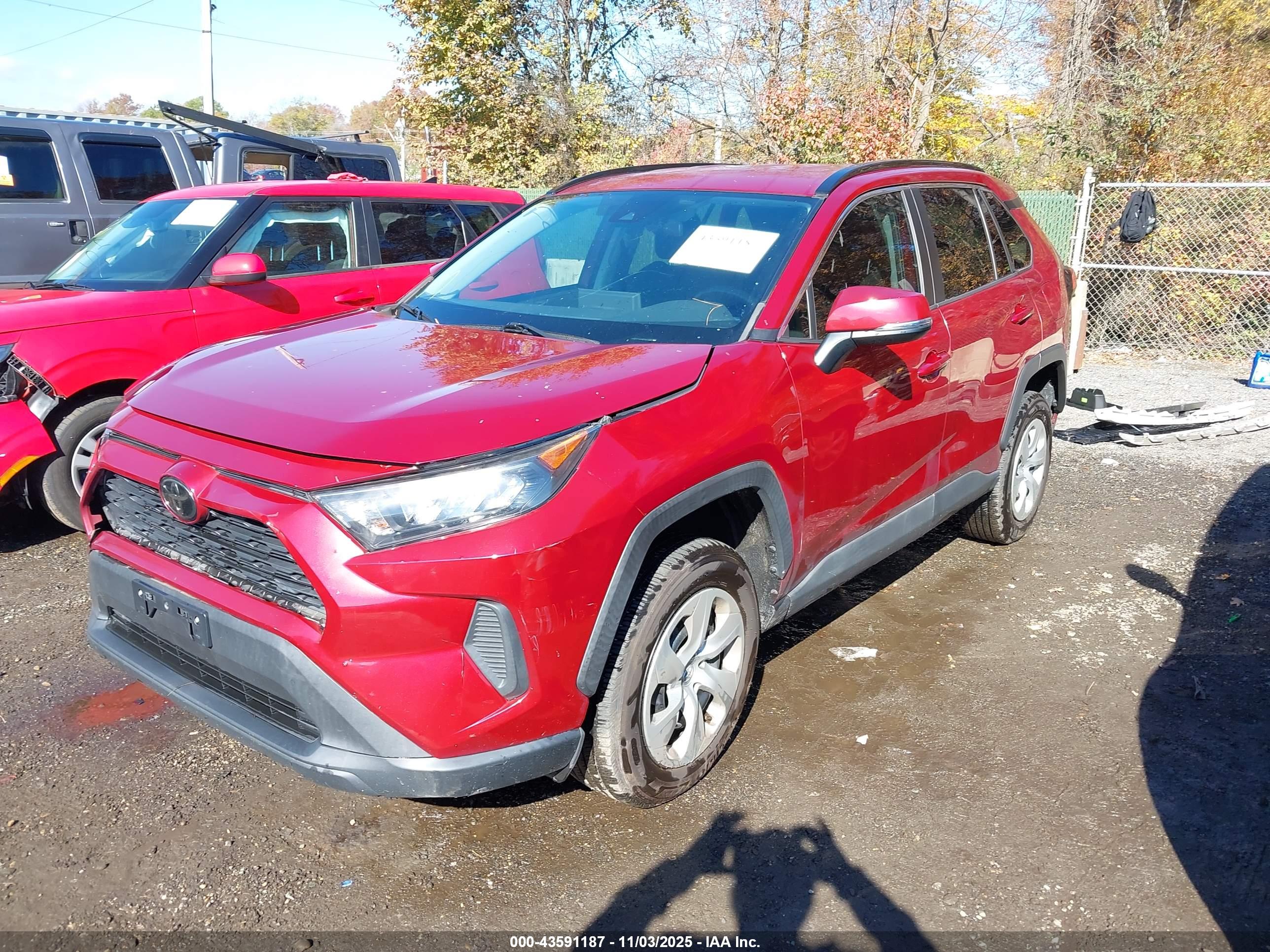 TOYOTA RAV4 image 2