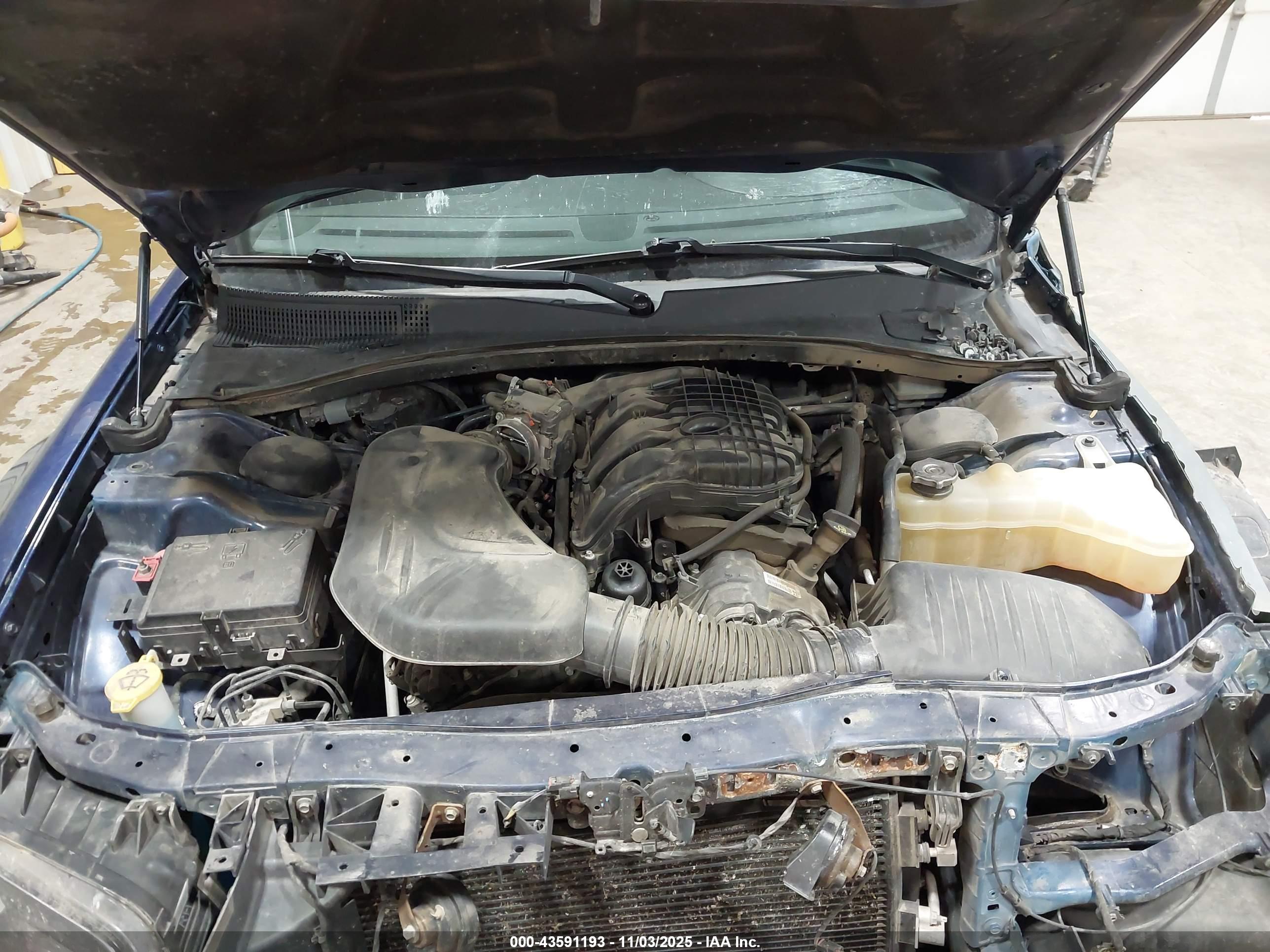 CHRYSLER 300 image 10