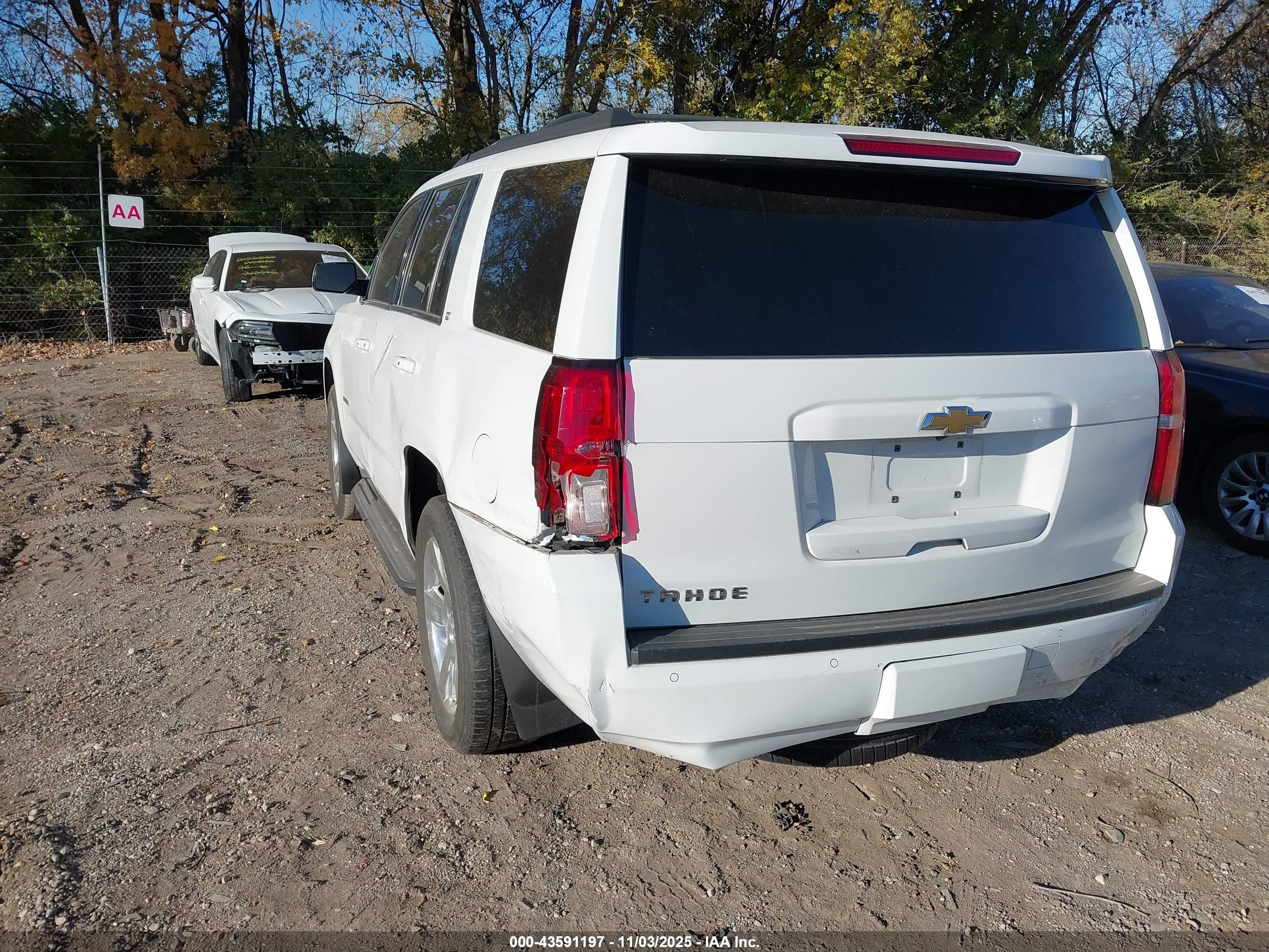 CHEVROLET TAHOE image 3