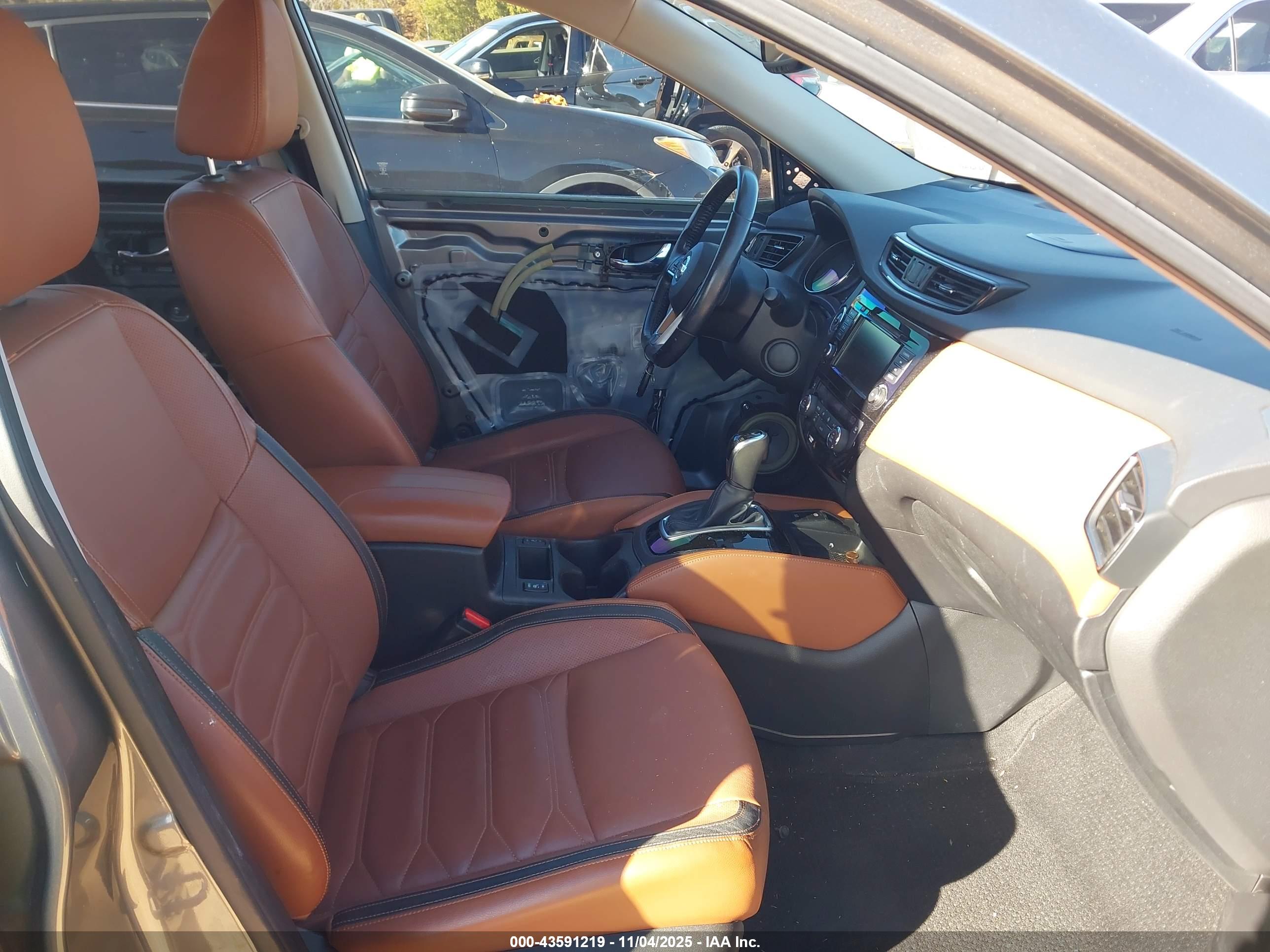 NISSAN ROGUE image 5