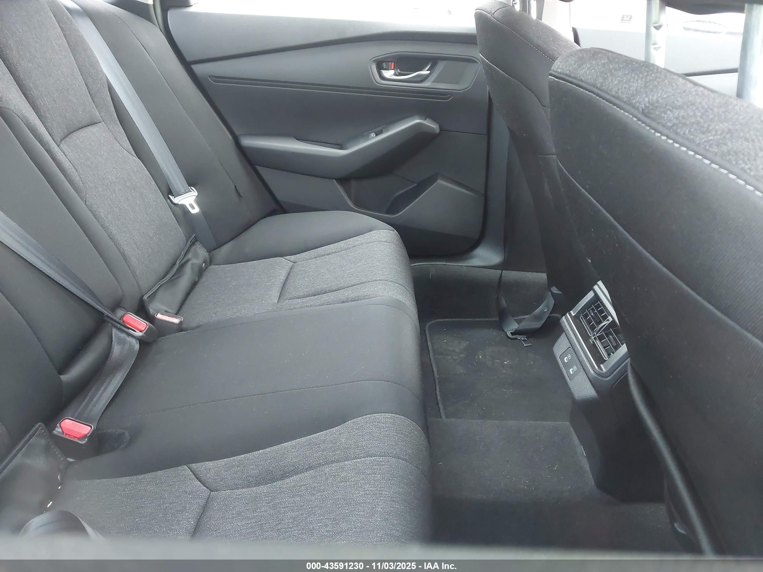 HONDA ACCORD image 8