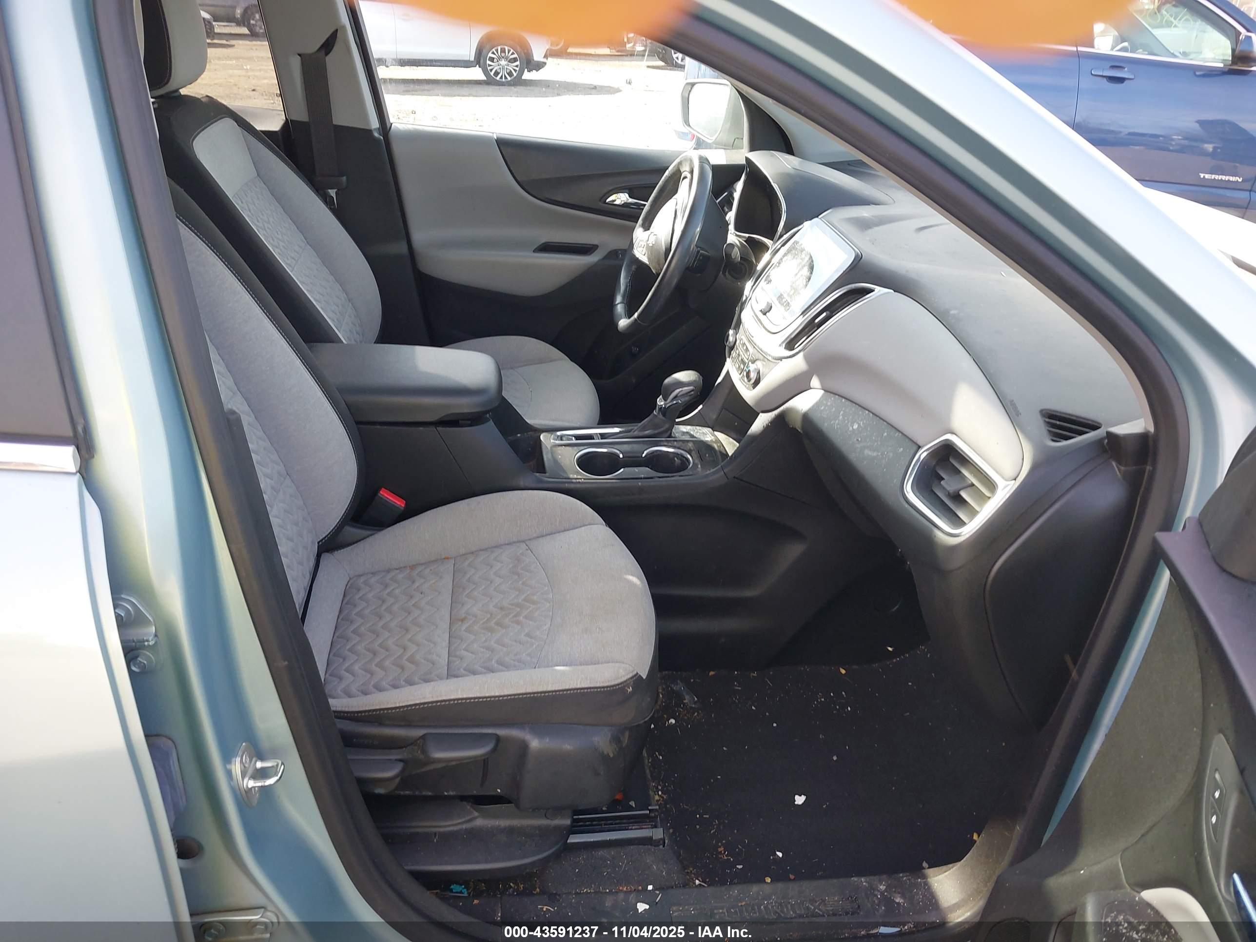 CHEVROLET EQUINOX image 5