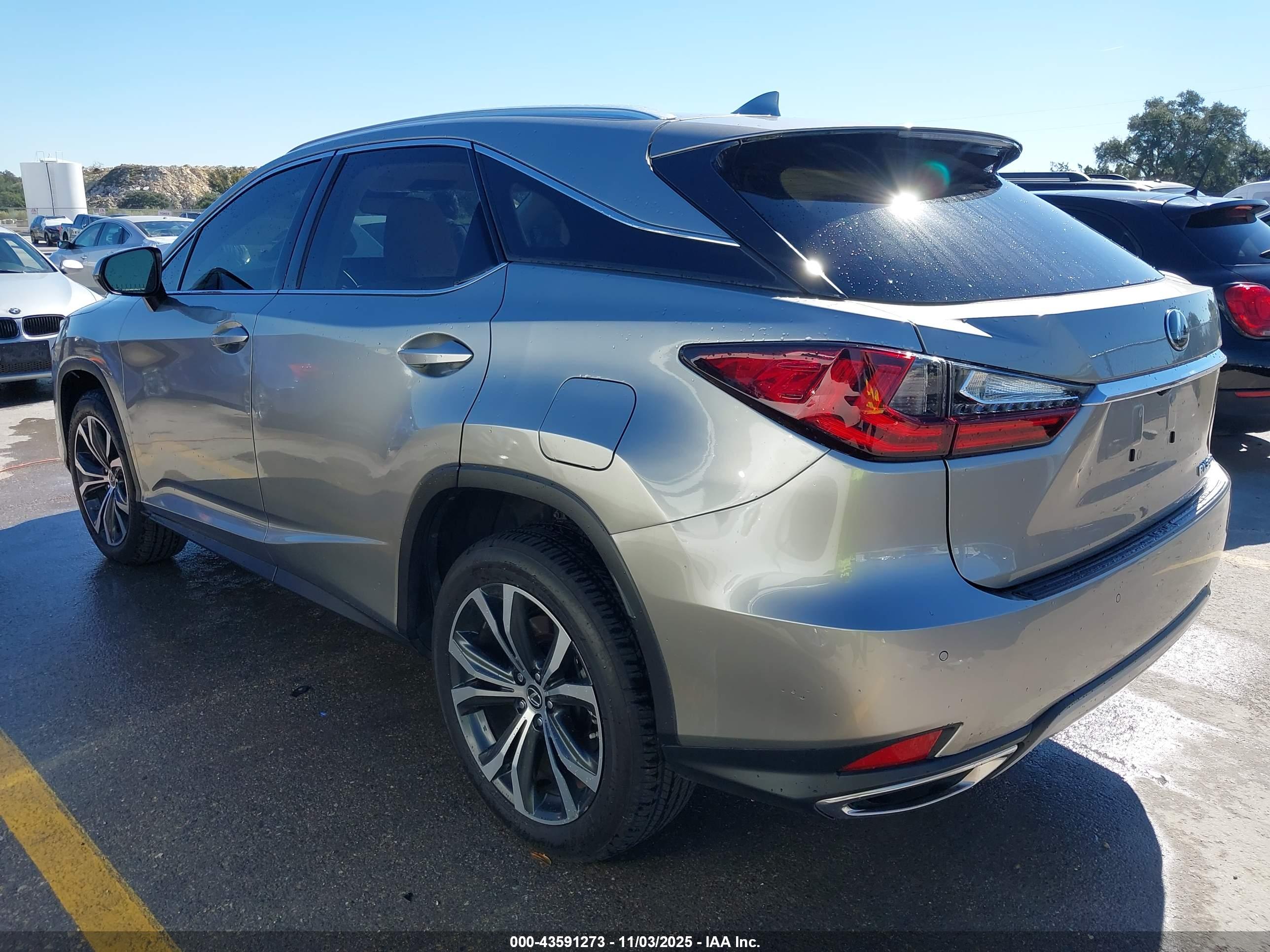 LEXUS RX image 3