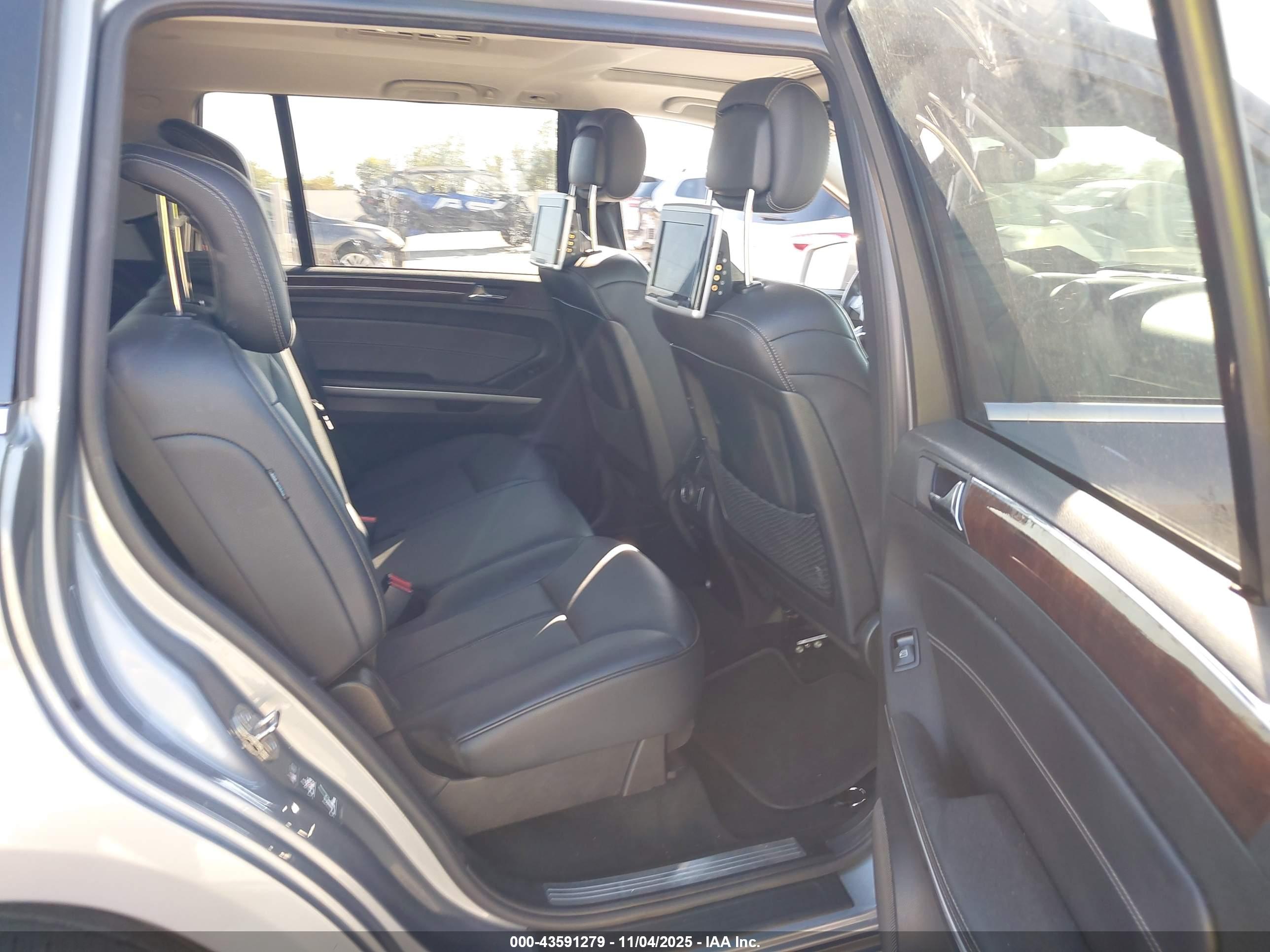 MERCEDES-BENZ GL image 8