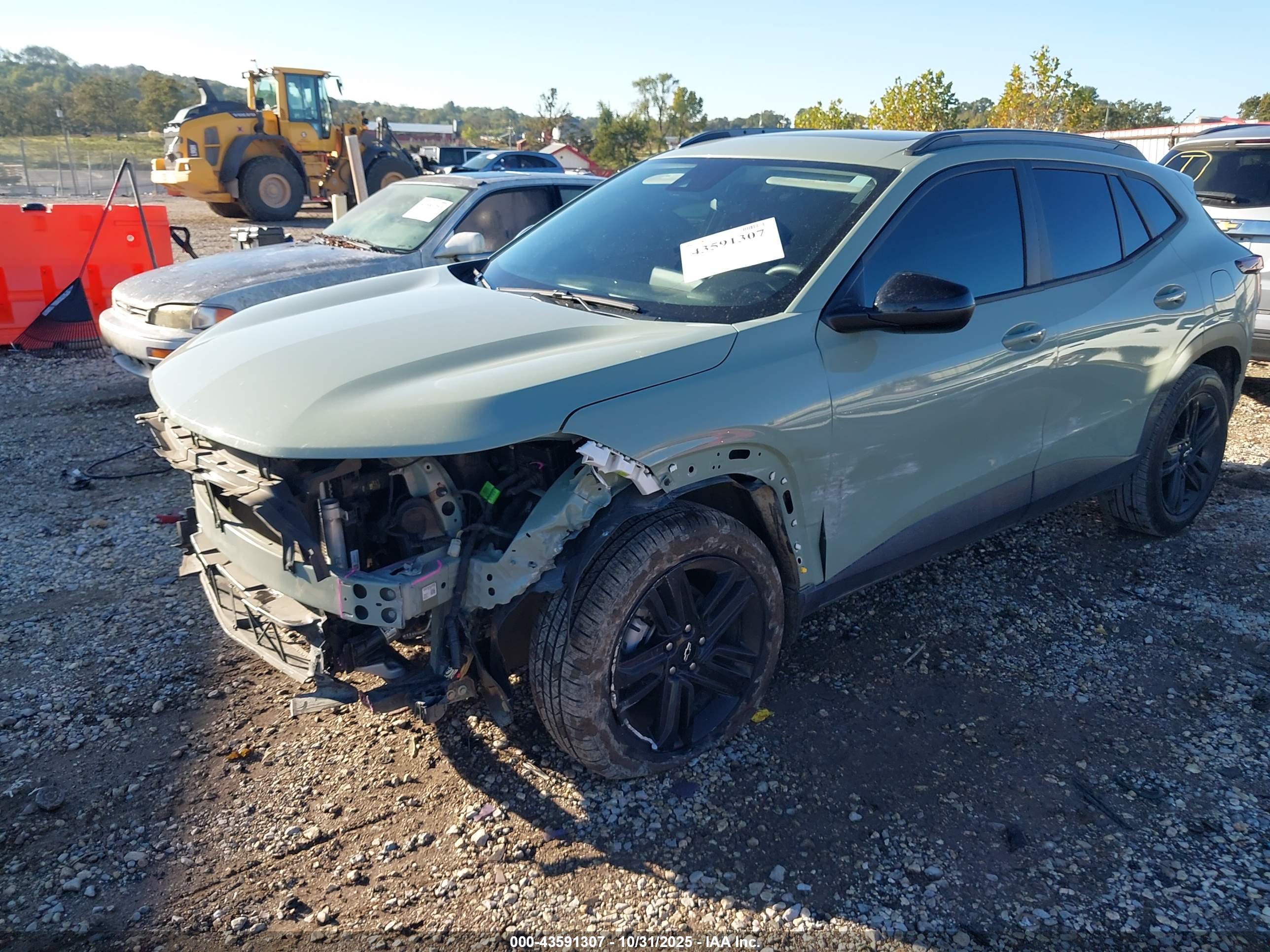 CHEVROLET TRAX image 2