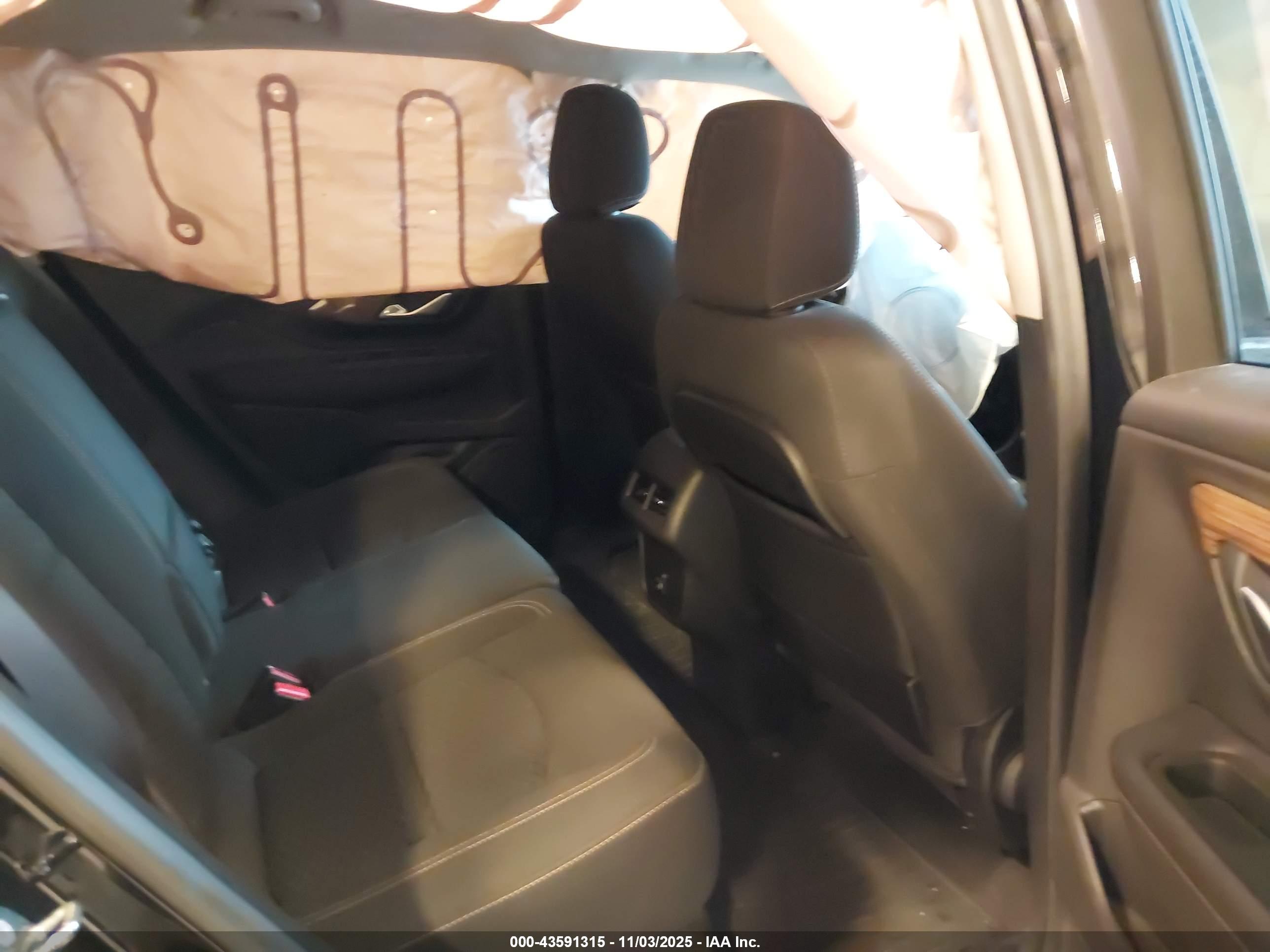 GMC TERRAIN image 8