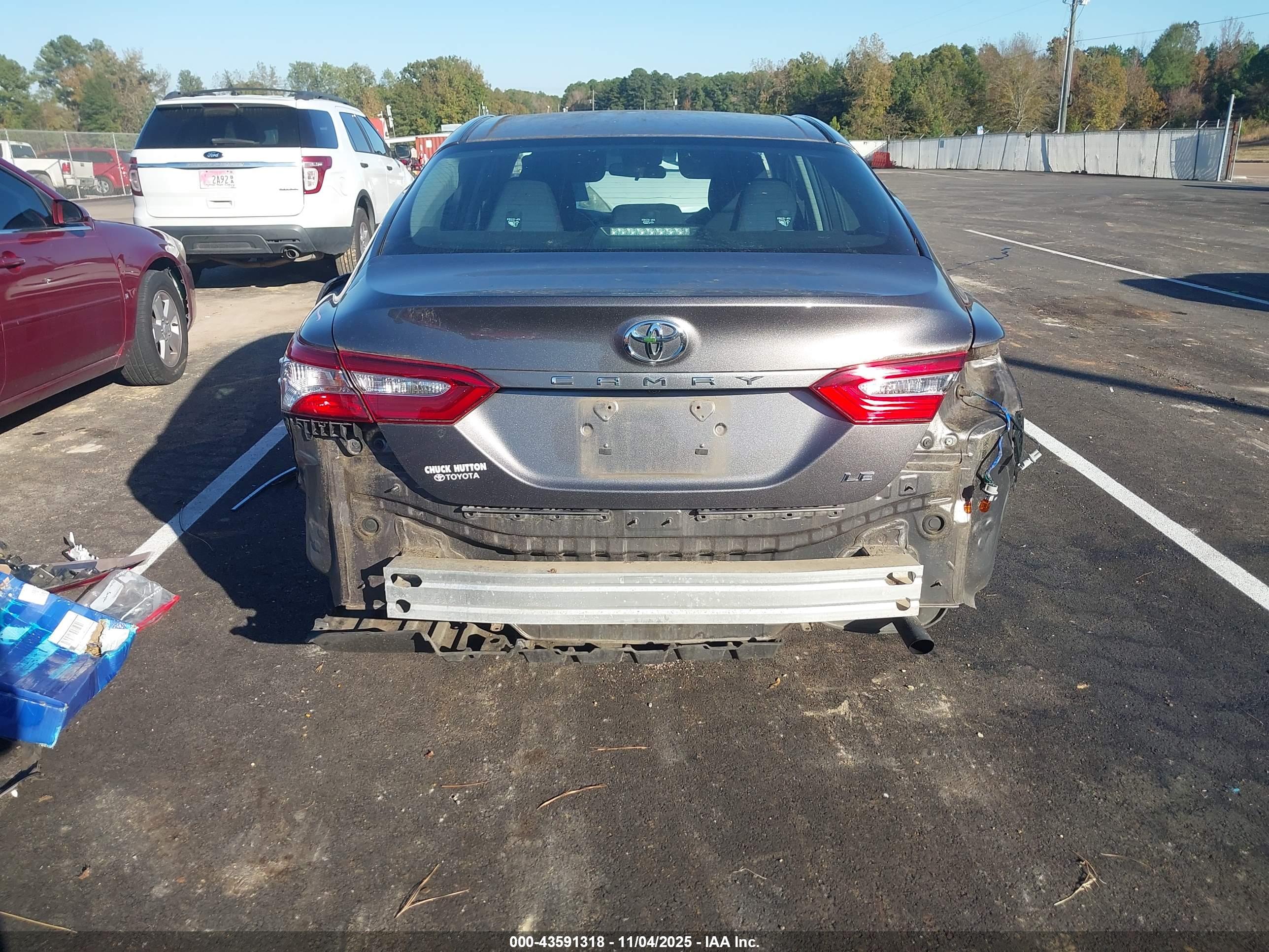 TOYOTA CAMRY image 6