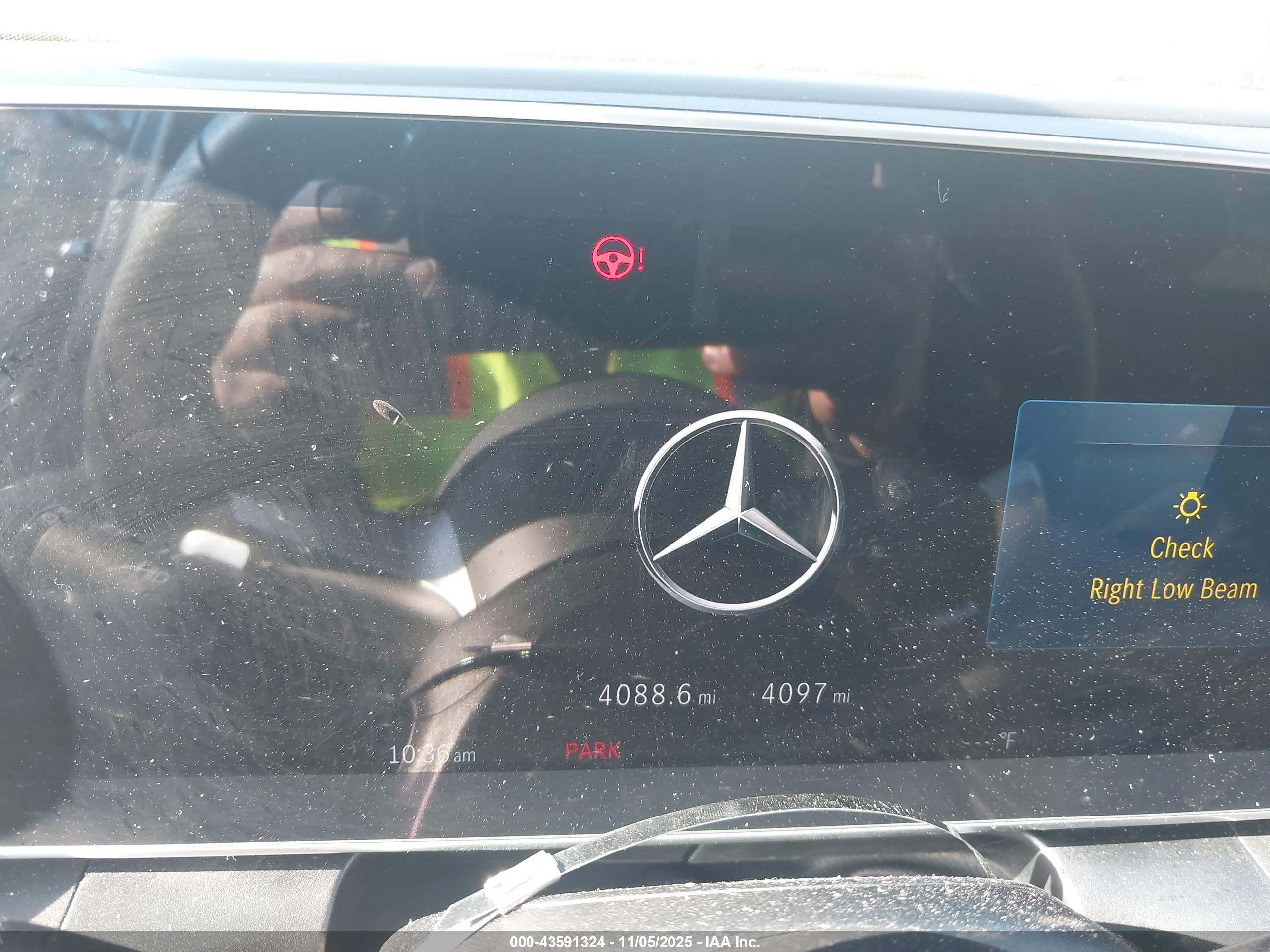MERCEDES-BENZ GLC image 7