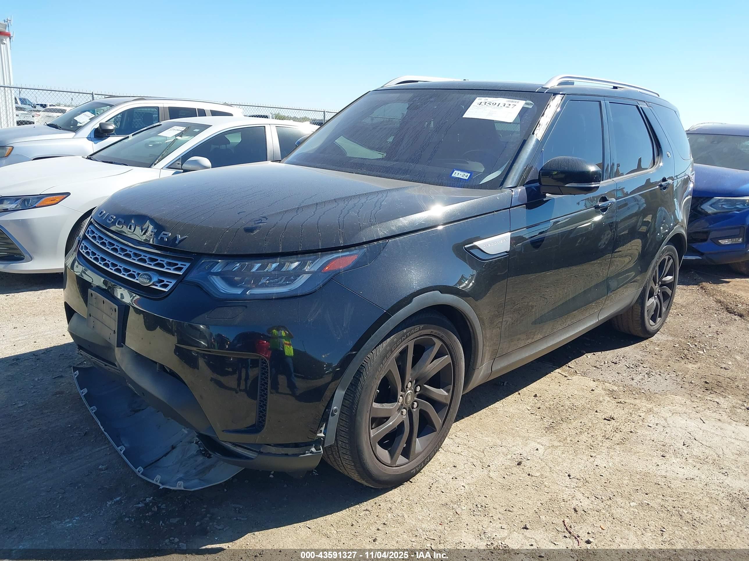LAND ROVER image 2