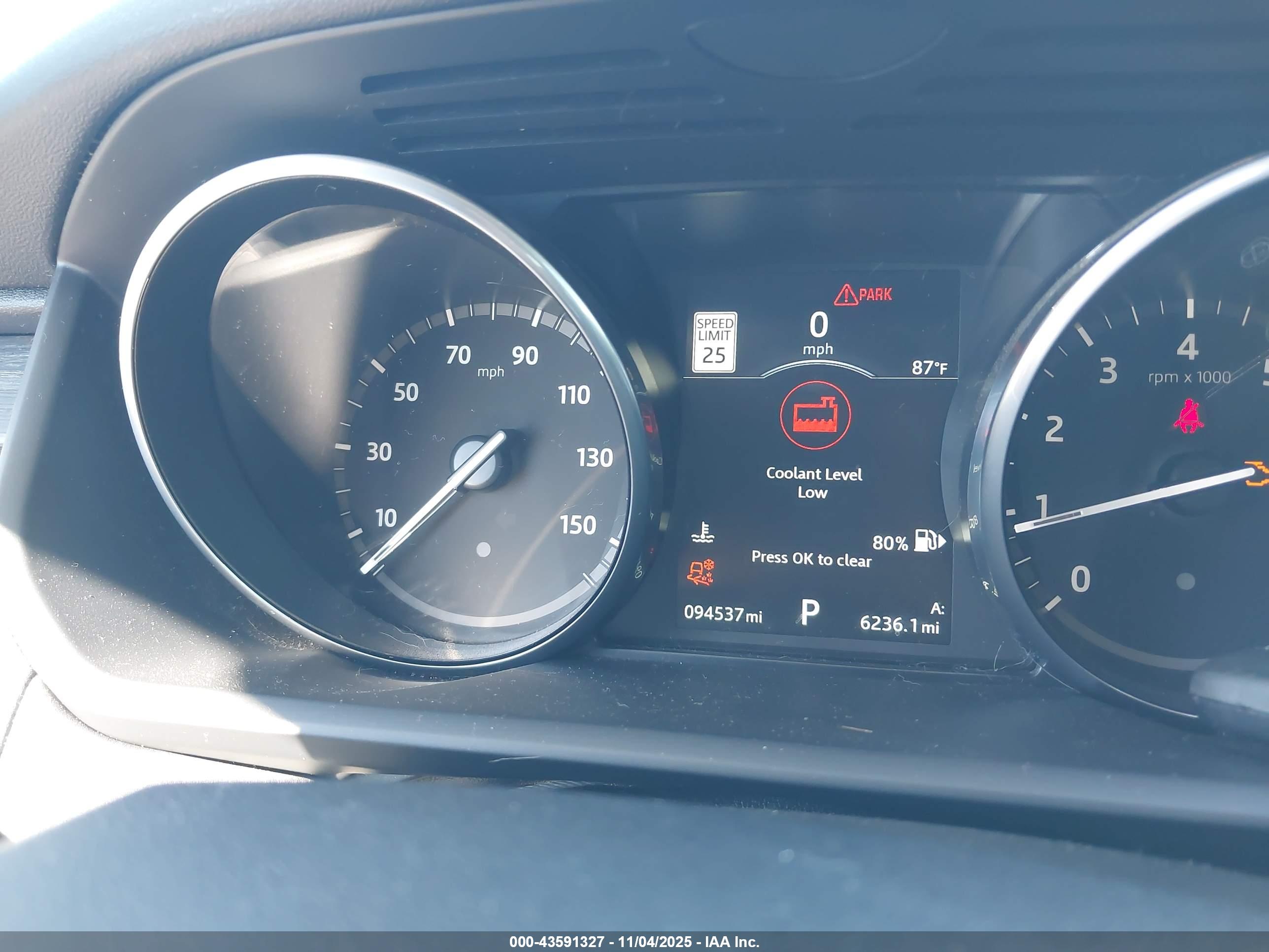 LAND ROVER image 7
