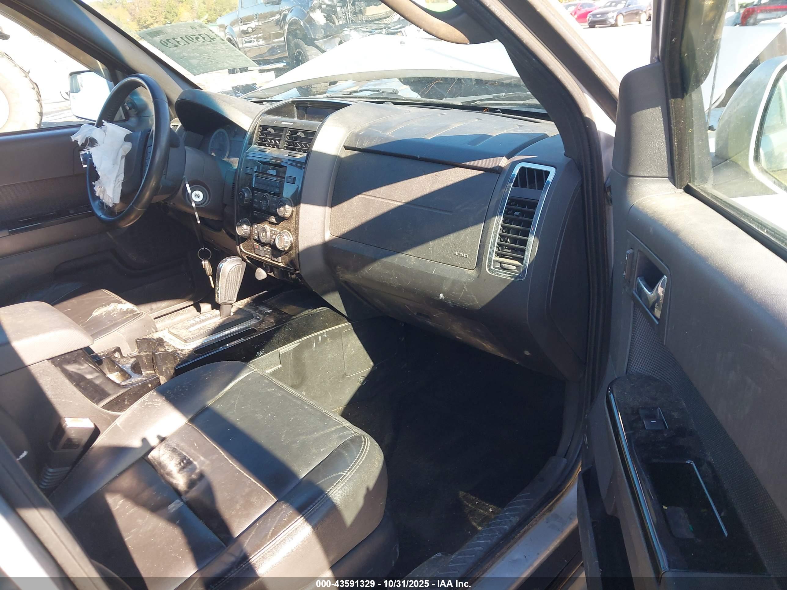 FORD ESCAPE image 5