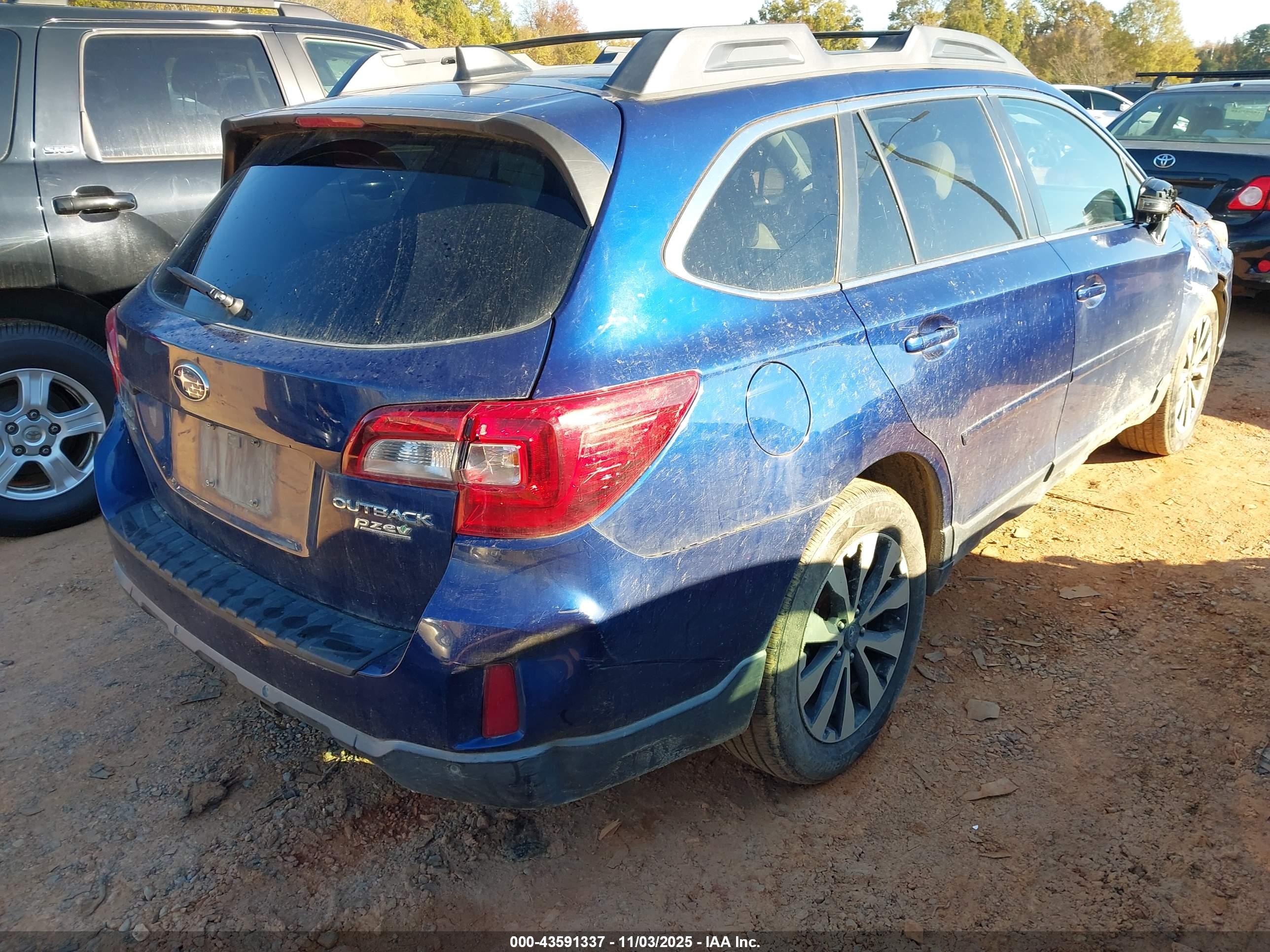 SUBARU OUTBACK image 4