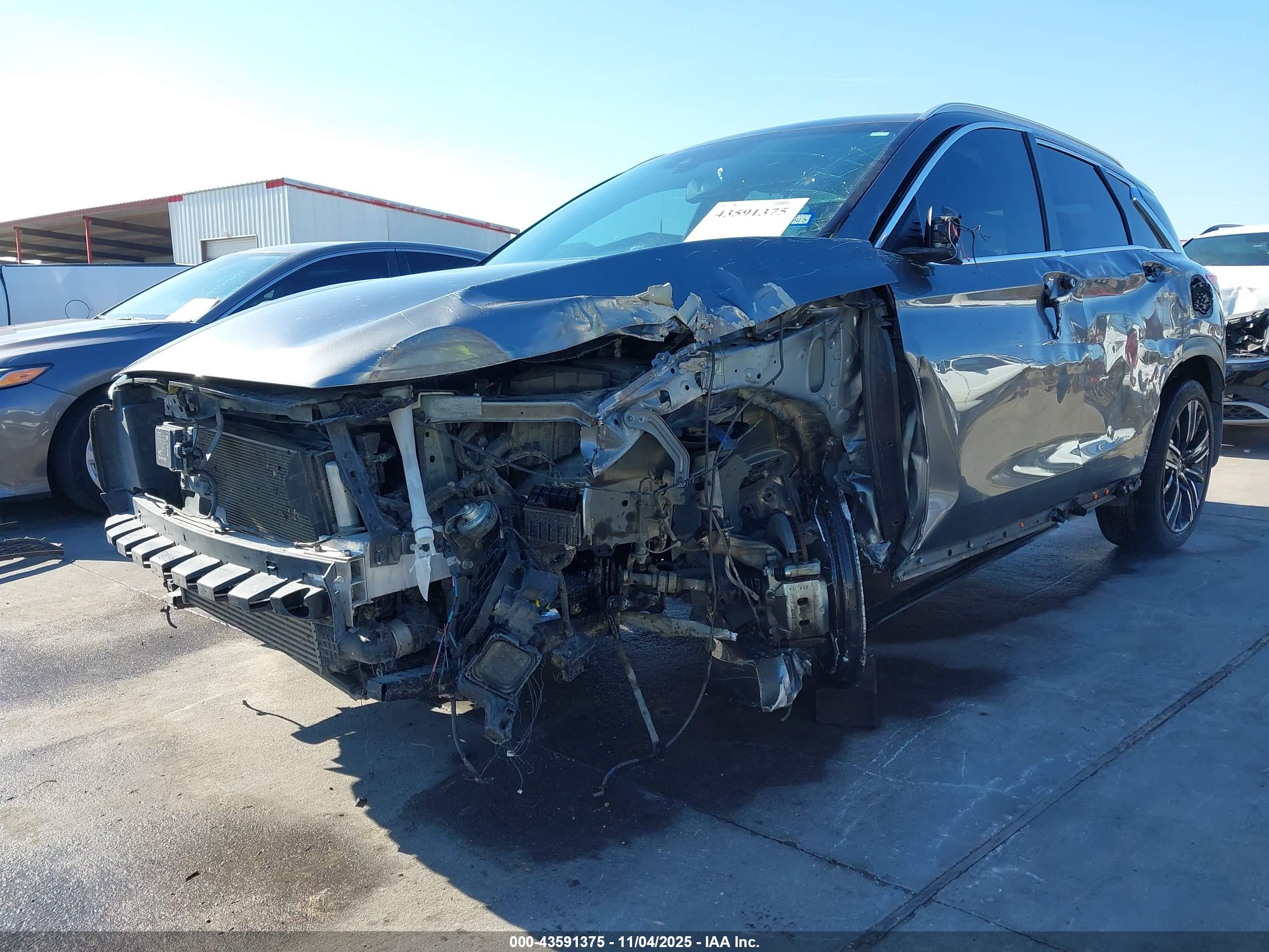 INFINITI QX50 image 2