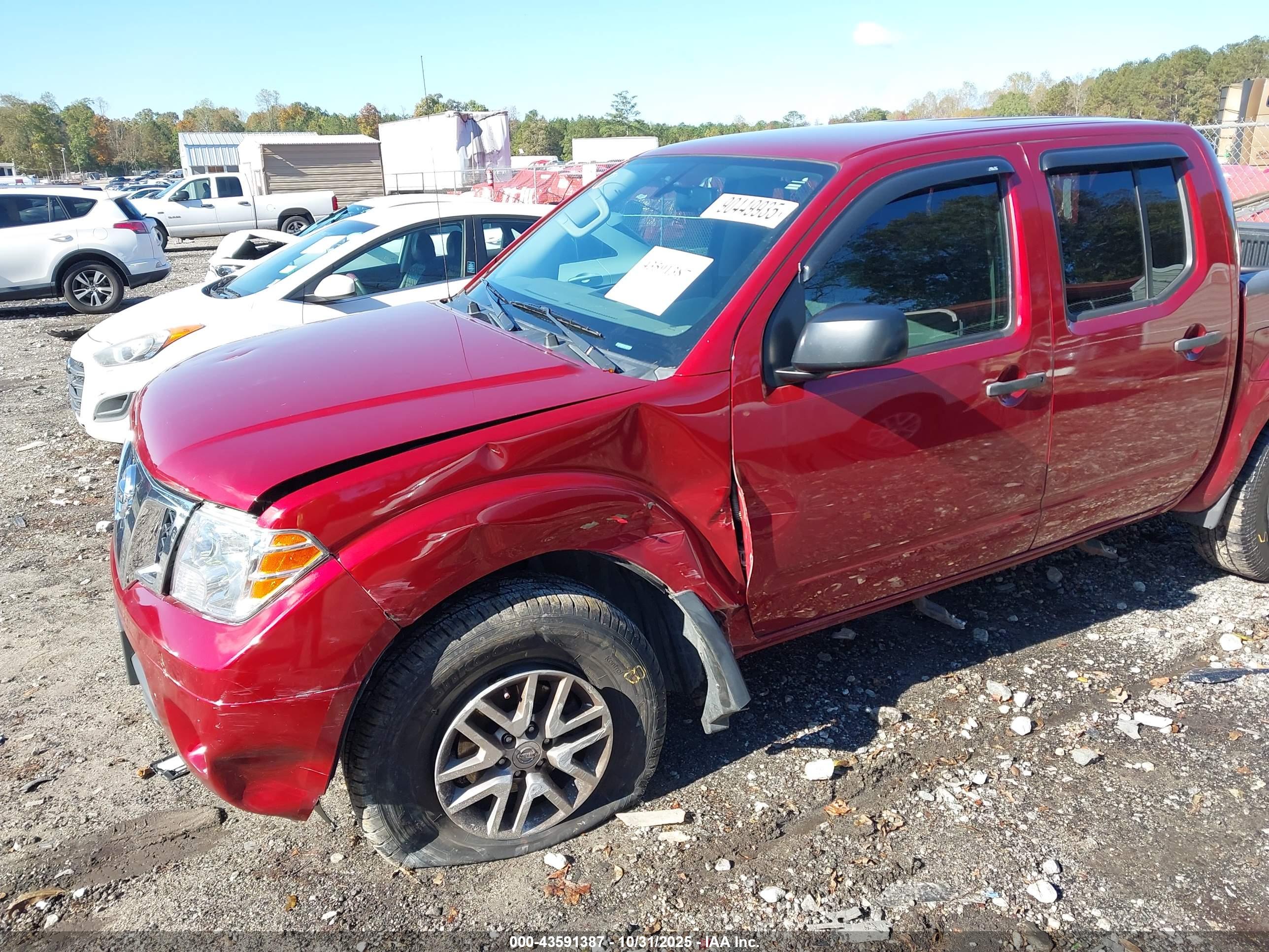 NISSAN FRONTIER image 6