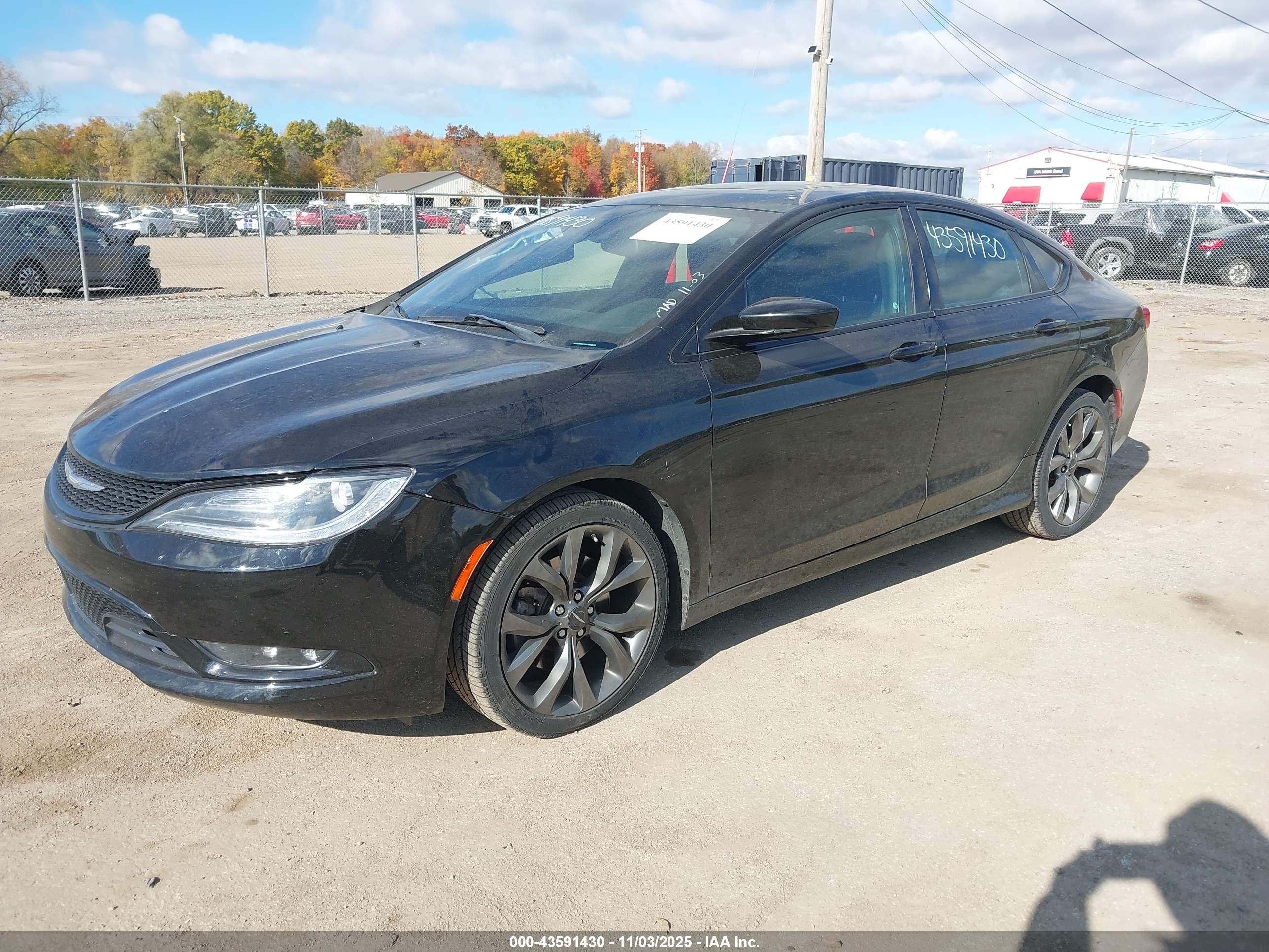 CHRYSLER 200 image 2