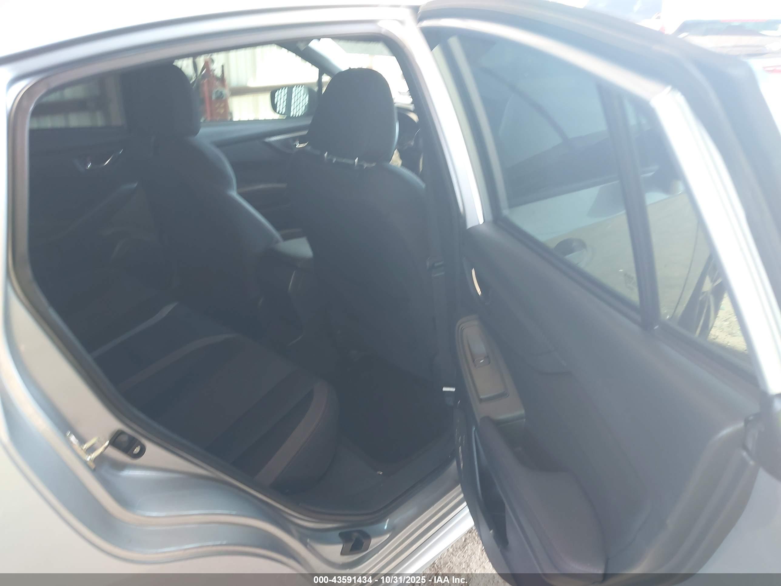 SUBARU IMPREZA image 8