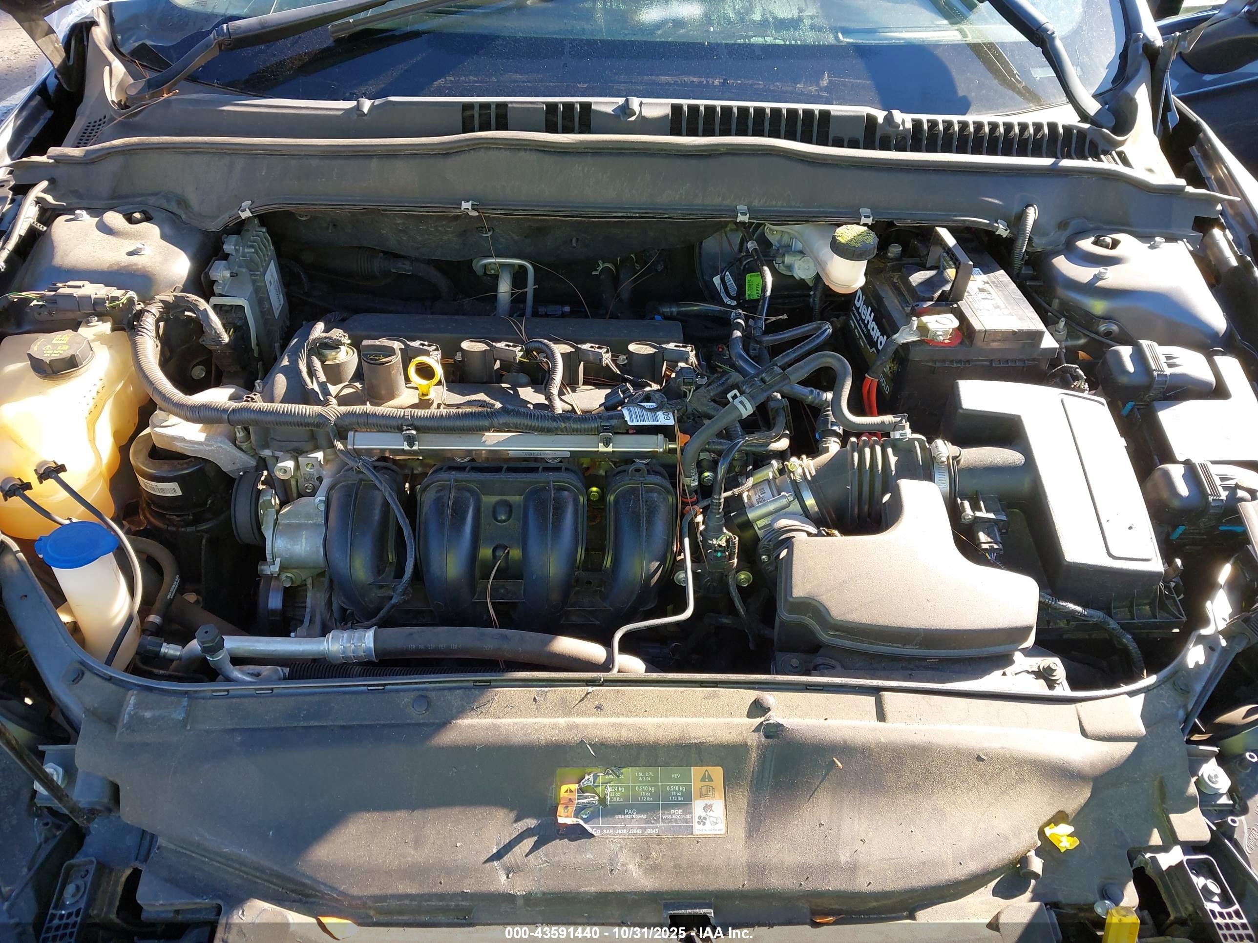 FORD FUSION image 10