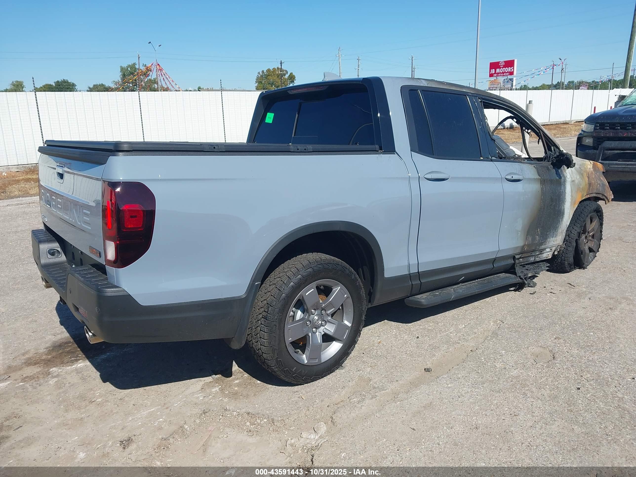 HONDA RIDGELINE image 4