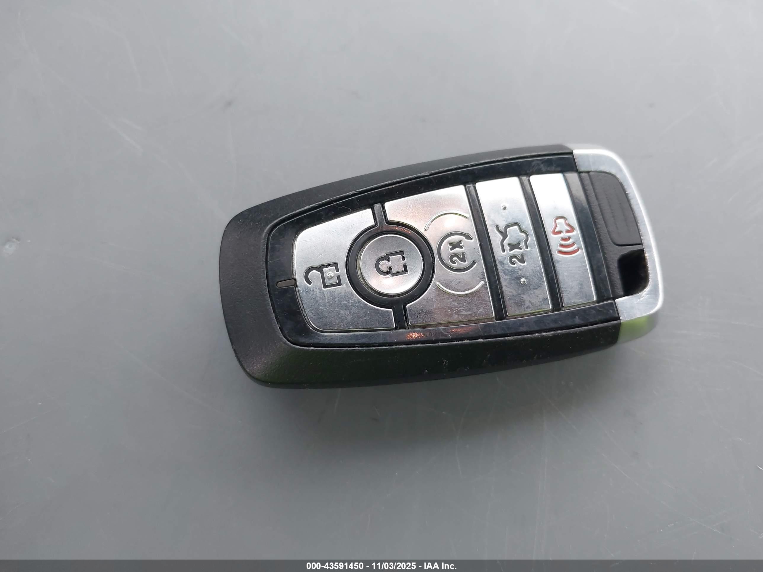 FORD EXPLORER image 11