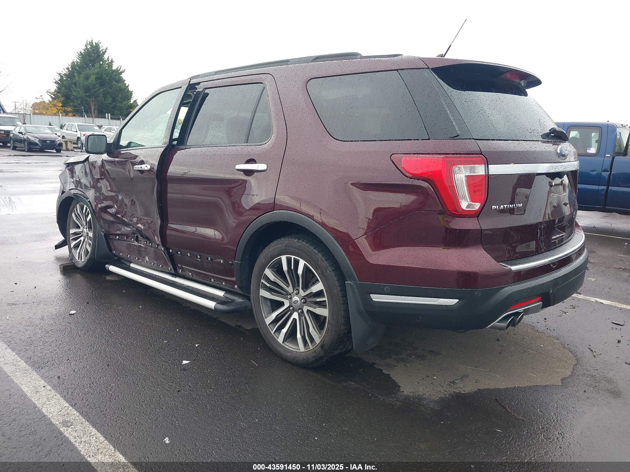 FORD EXPLORER image 3
