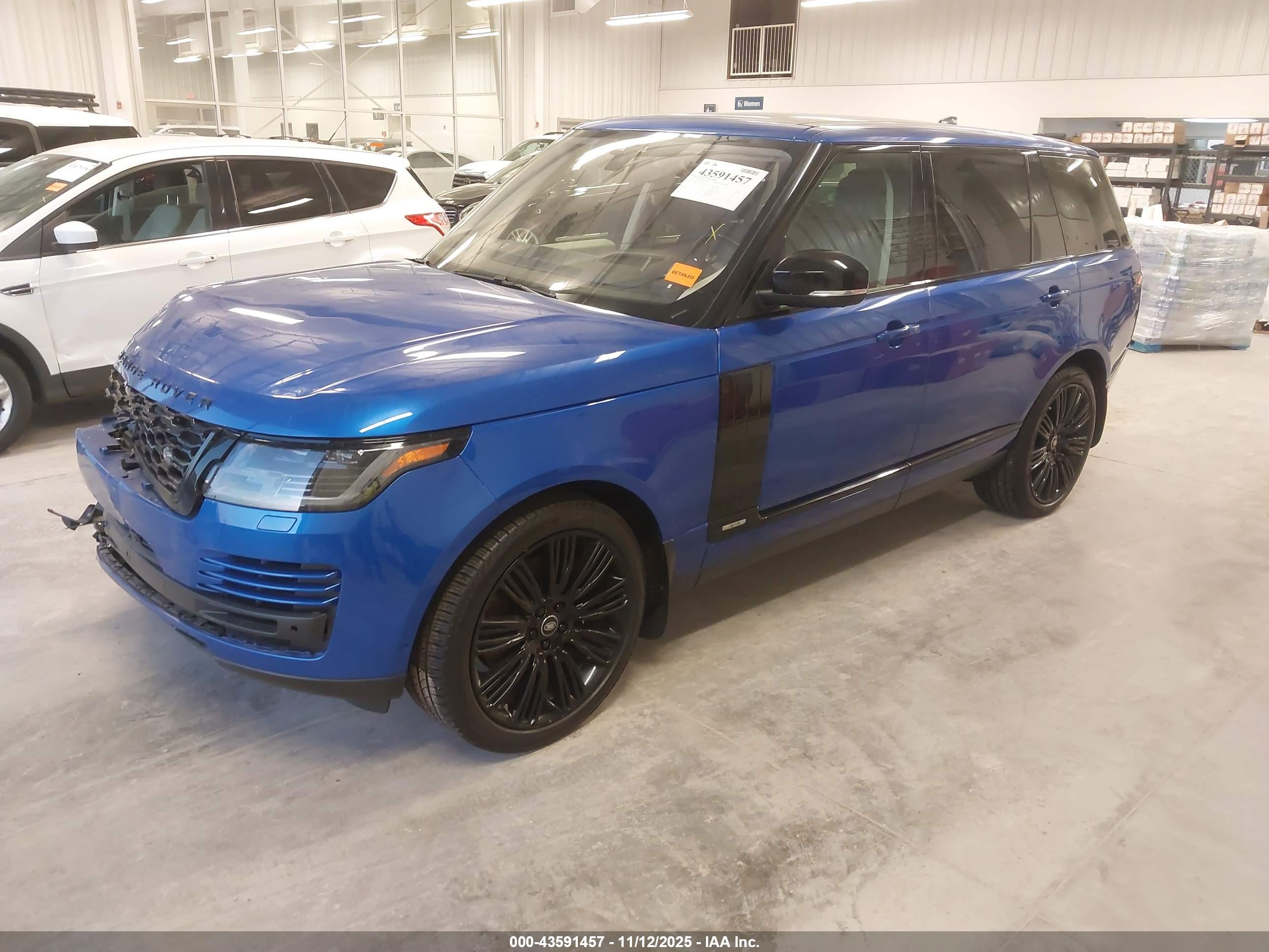 LAND ROVER image 2