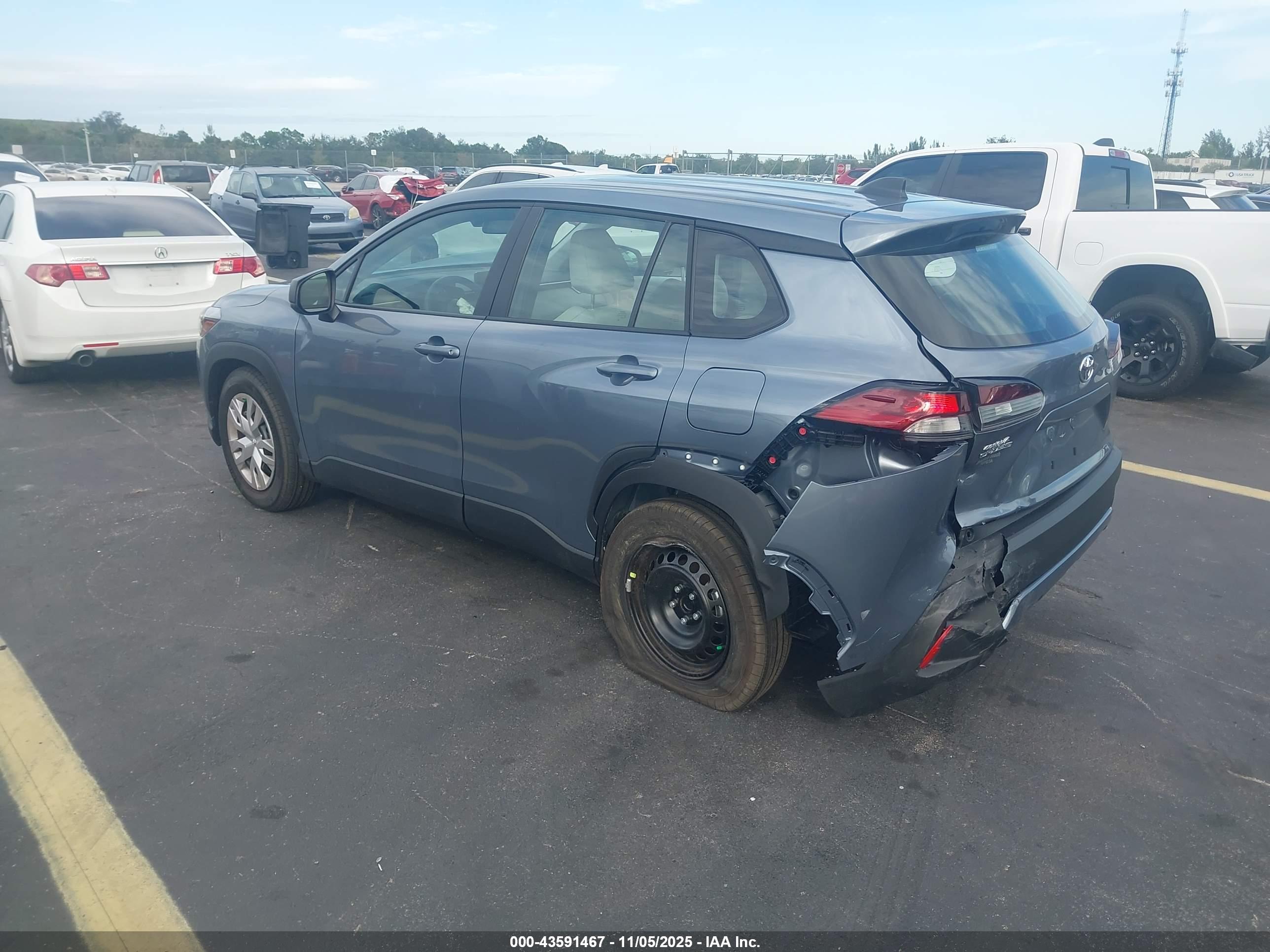 TOYOTA COROLLA image 3