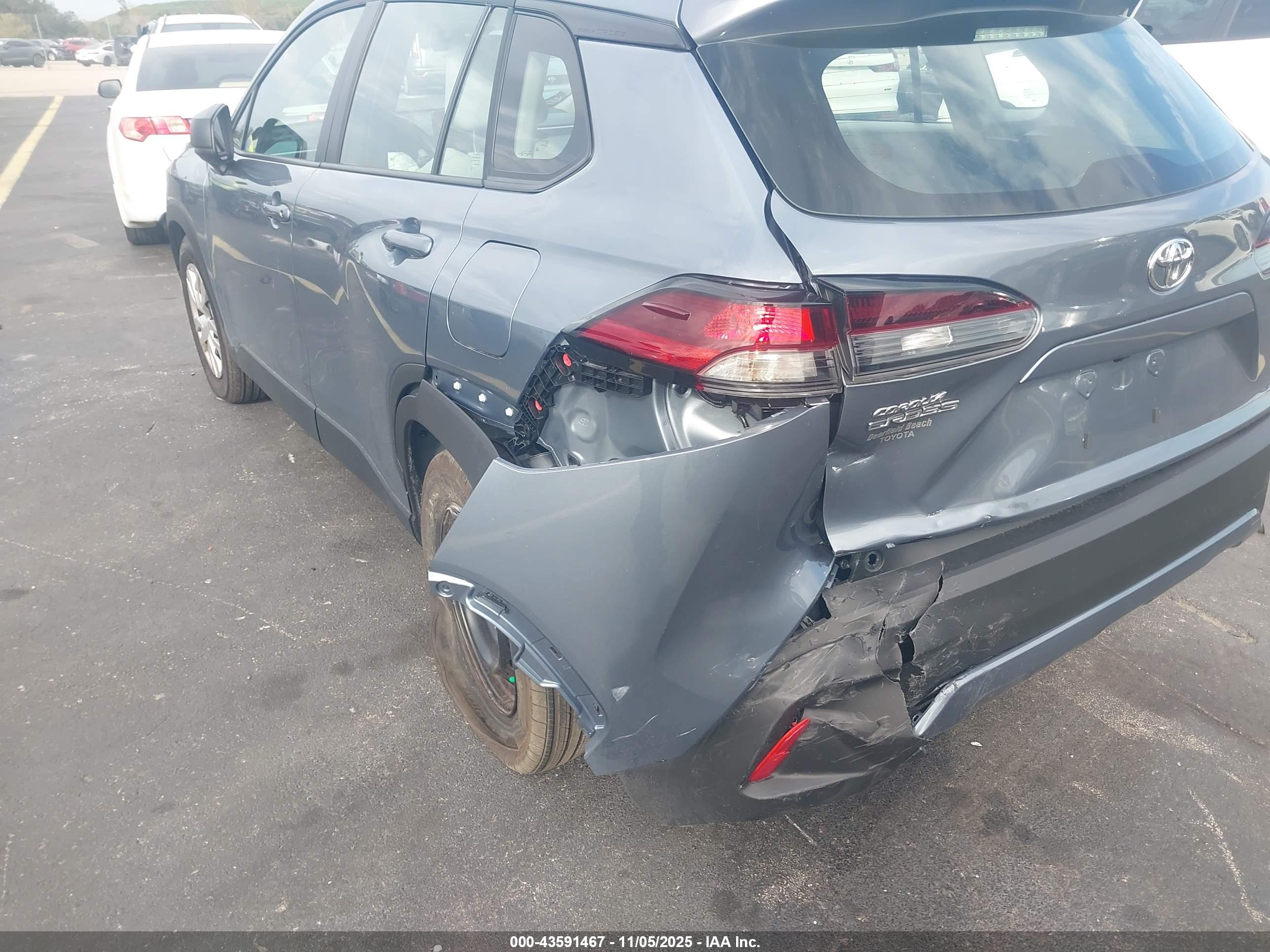 TOYOTA COROLLA image 6