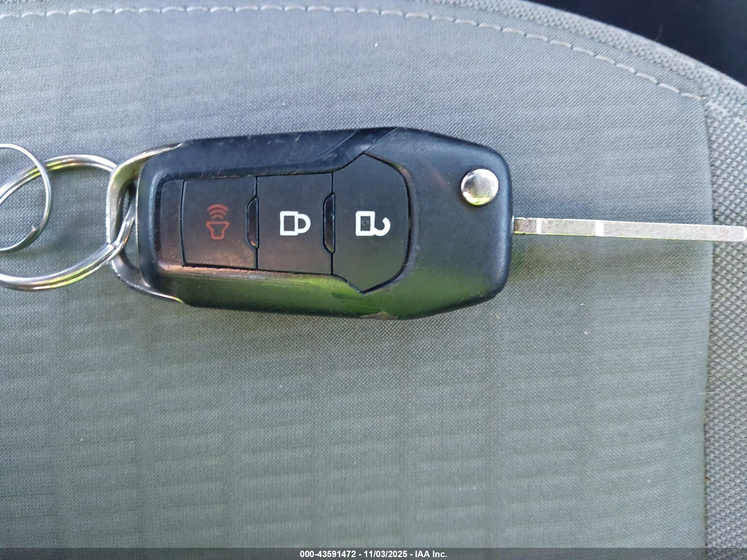 FORD ESCAPE image 11