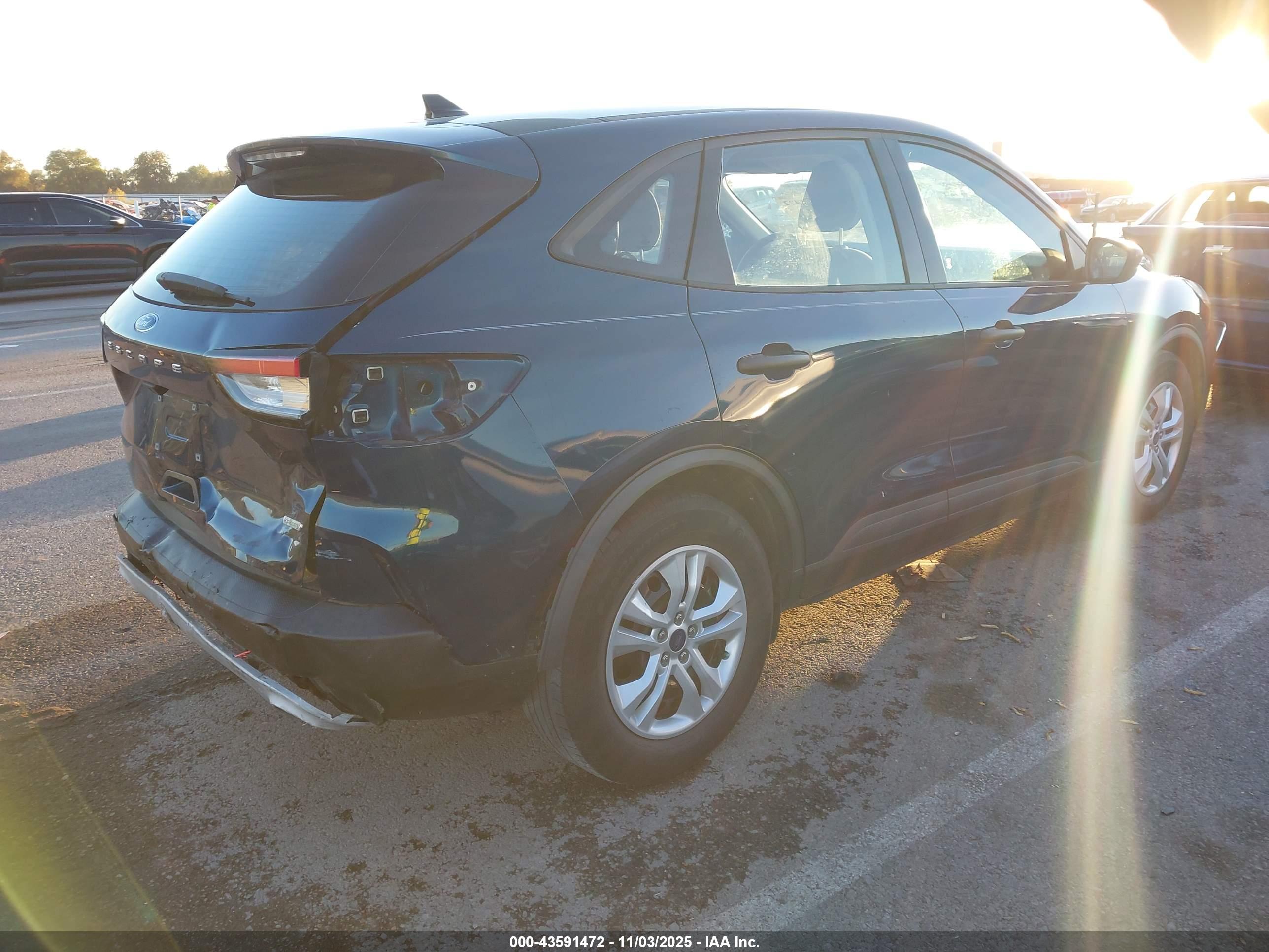 FORD ESCAPE image 4