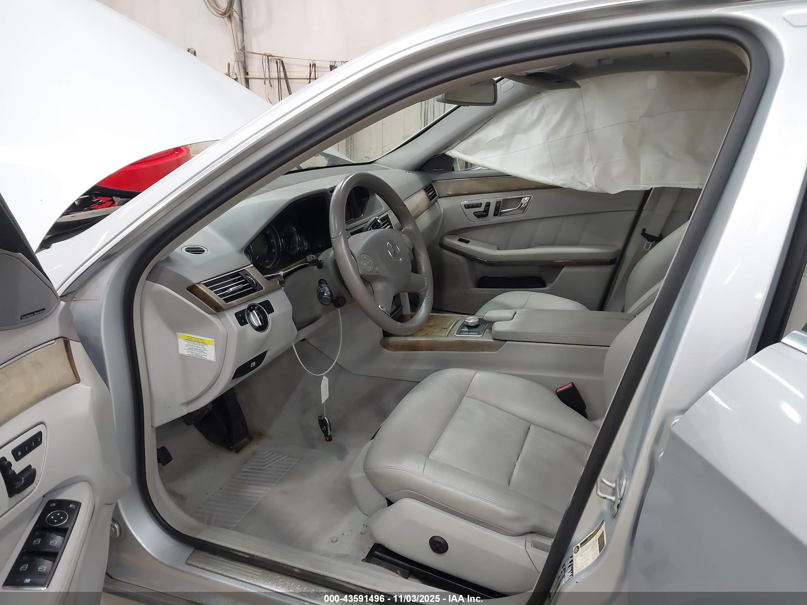 MERCEDES-BENZ E image 5