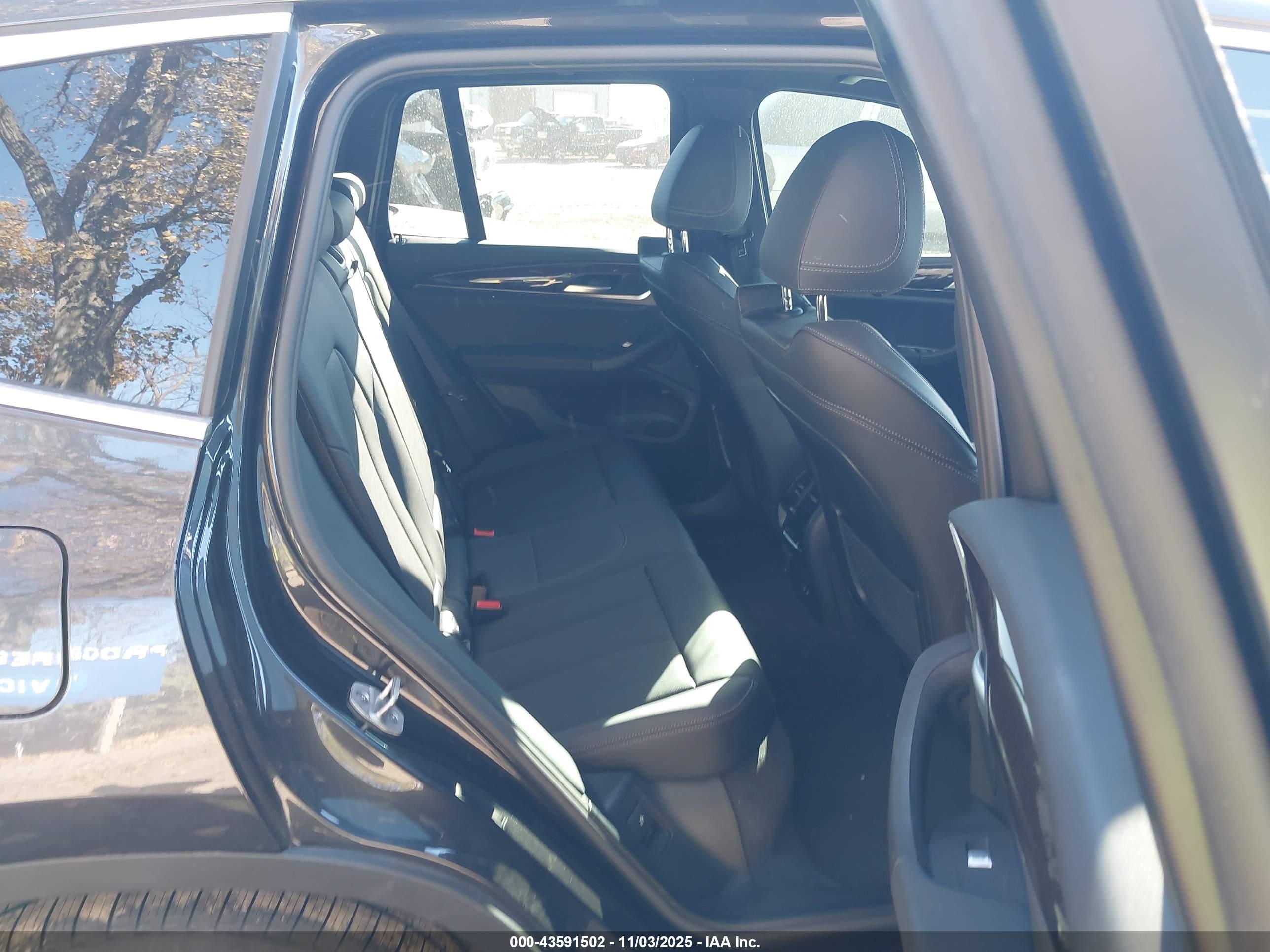 BMW X3 image 8