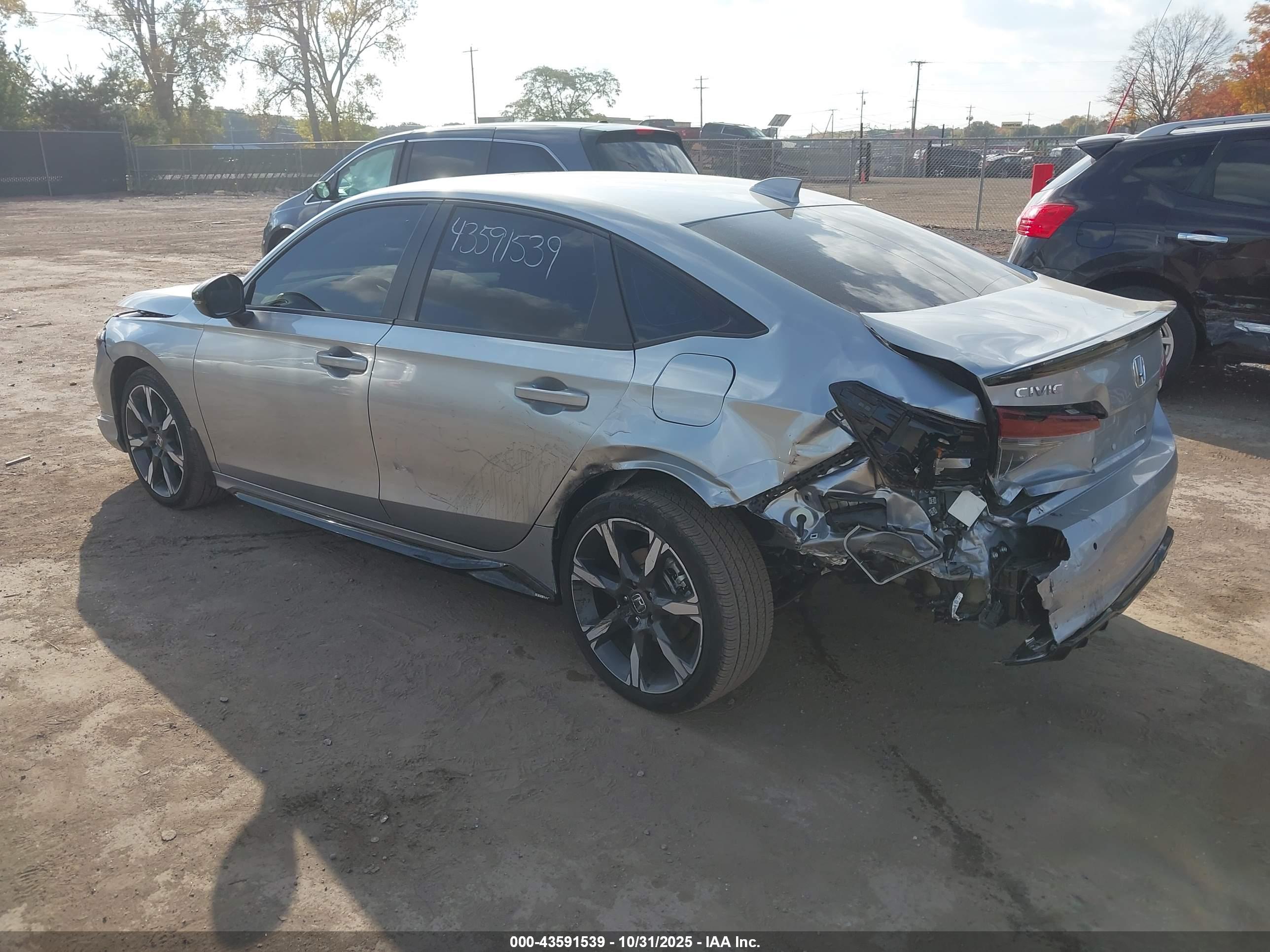 HONDA CIVIC image 3