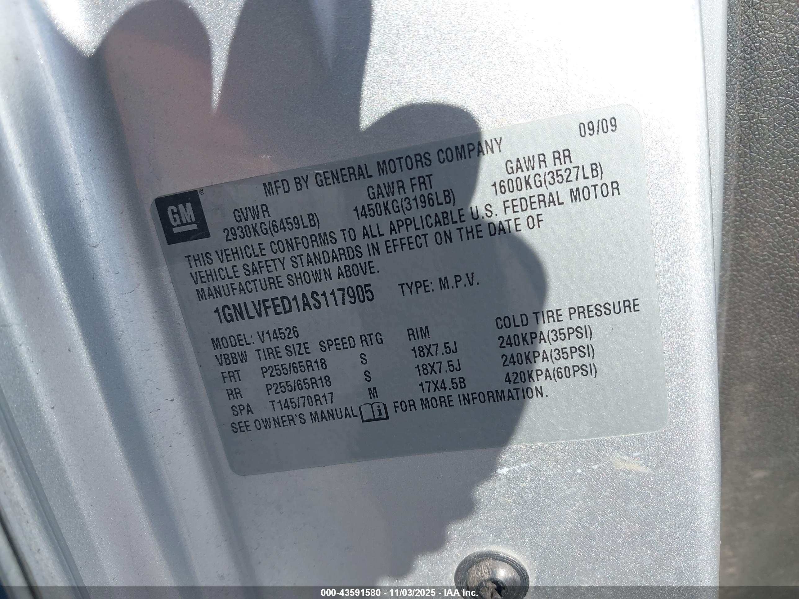CHEVROLET TRAVERSE image 9