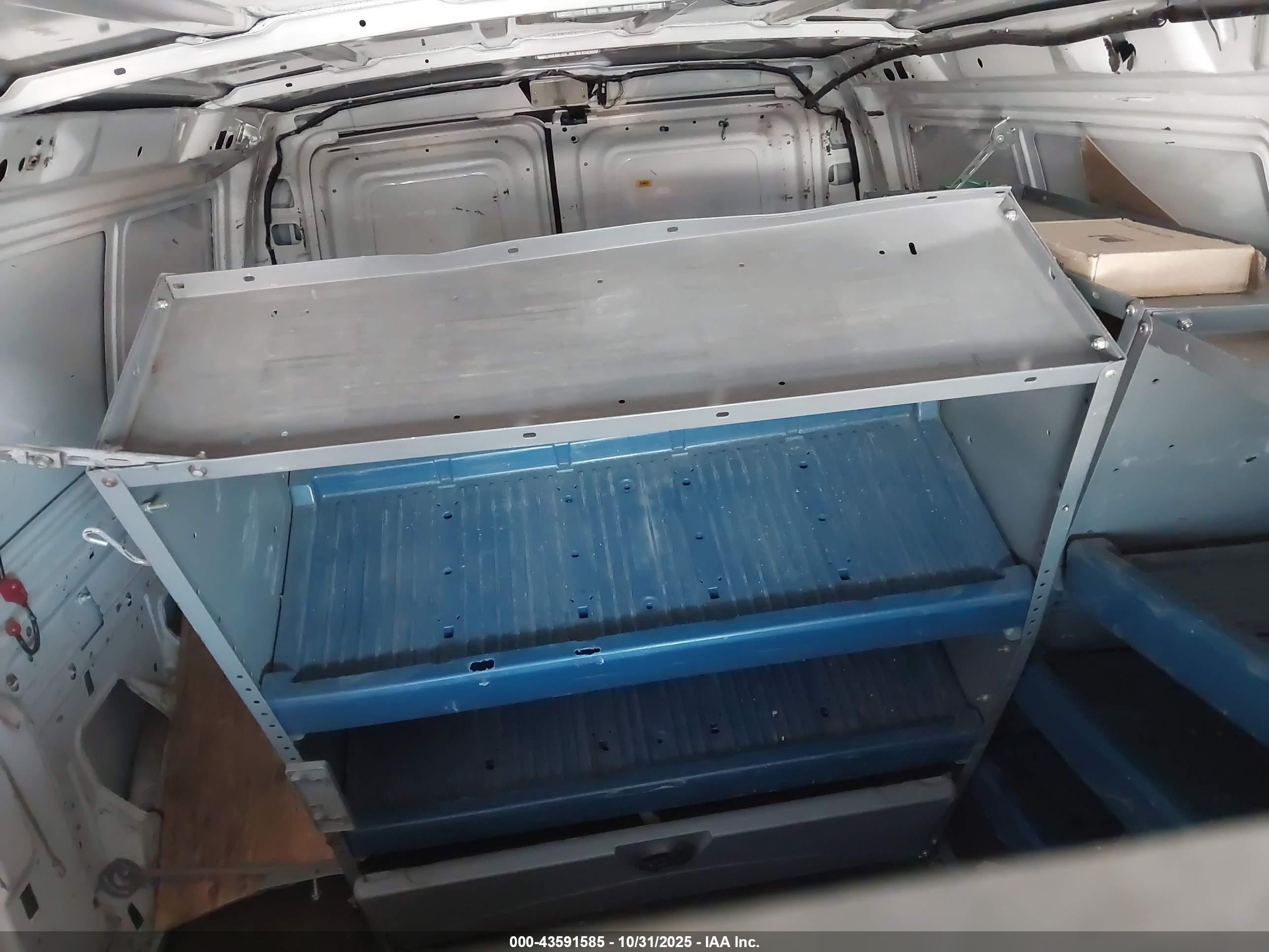 FORD E-150 image 8