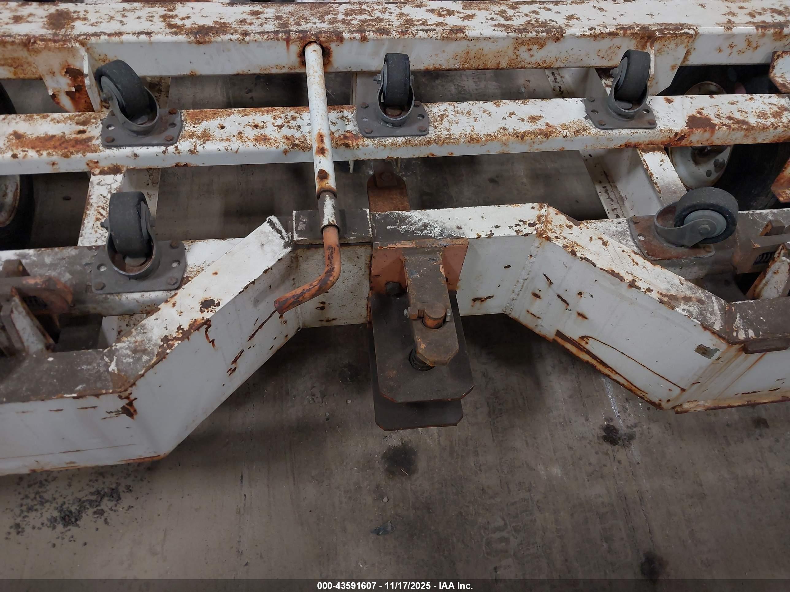 EQUIPMENT STEEL image 7