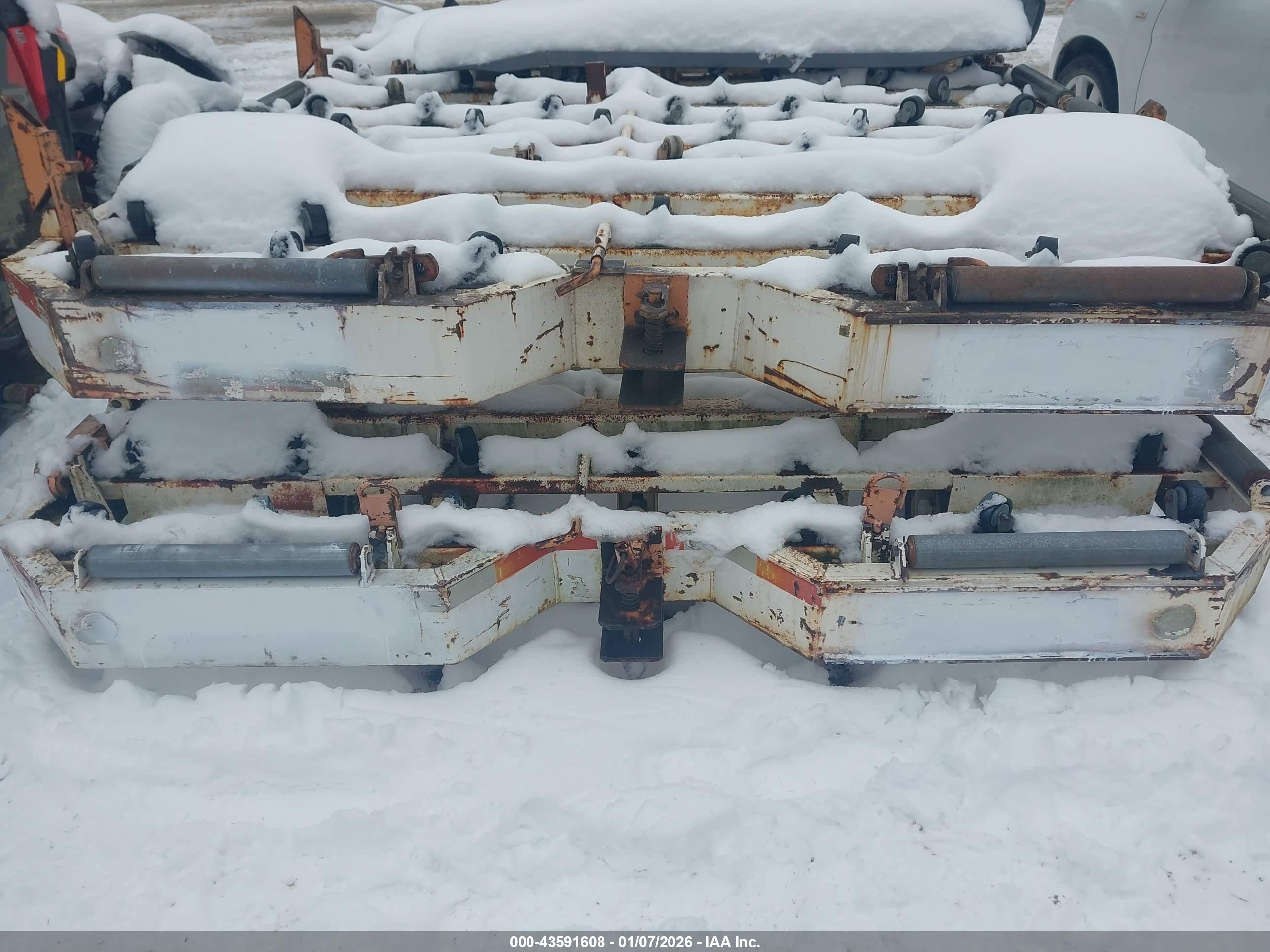 EQUIPMENT STEEL image 9