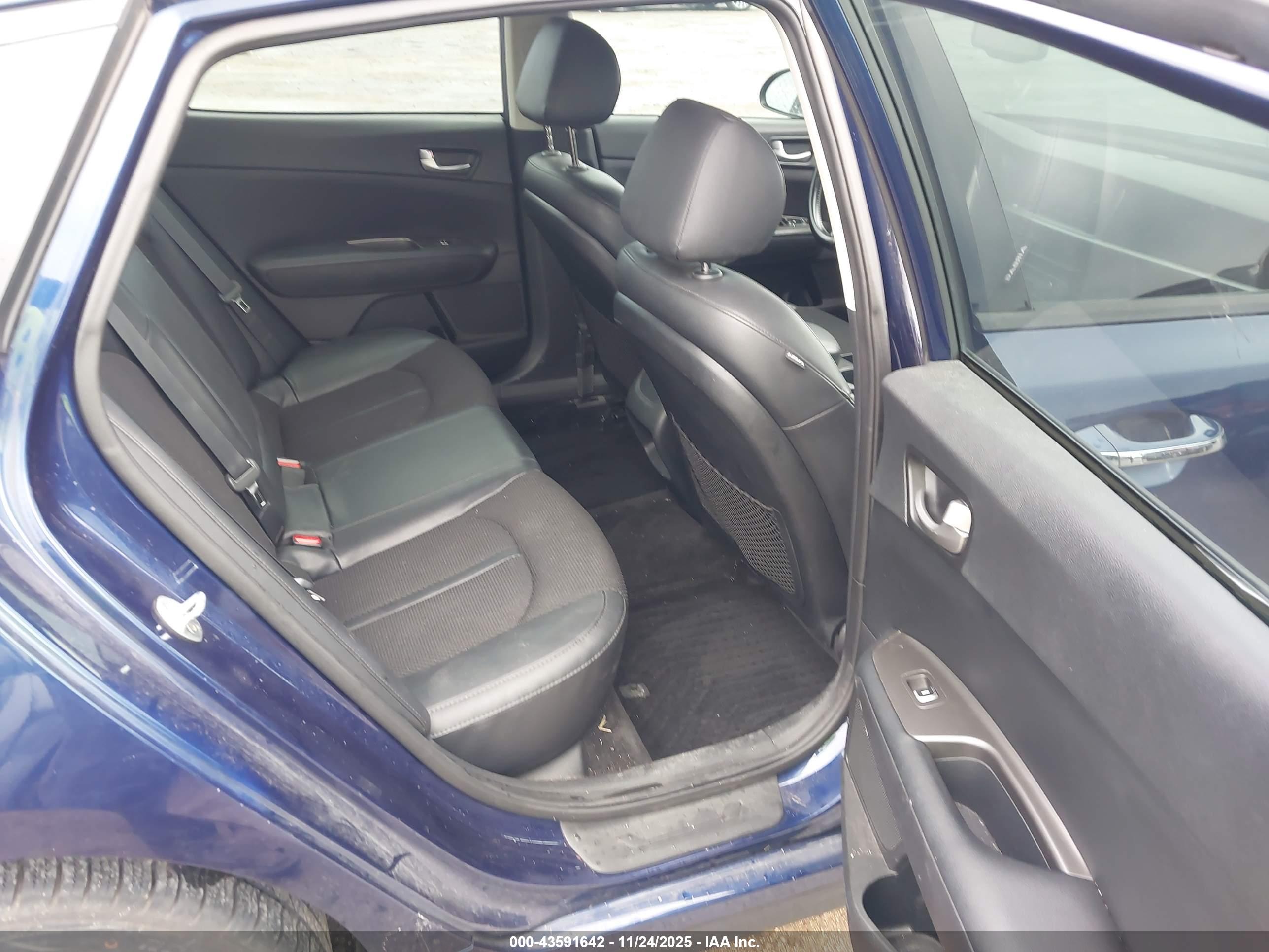 KIA OPTIMA image 8