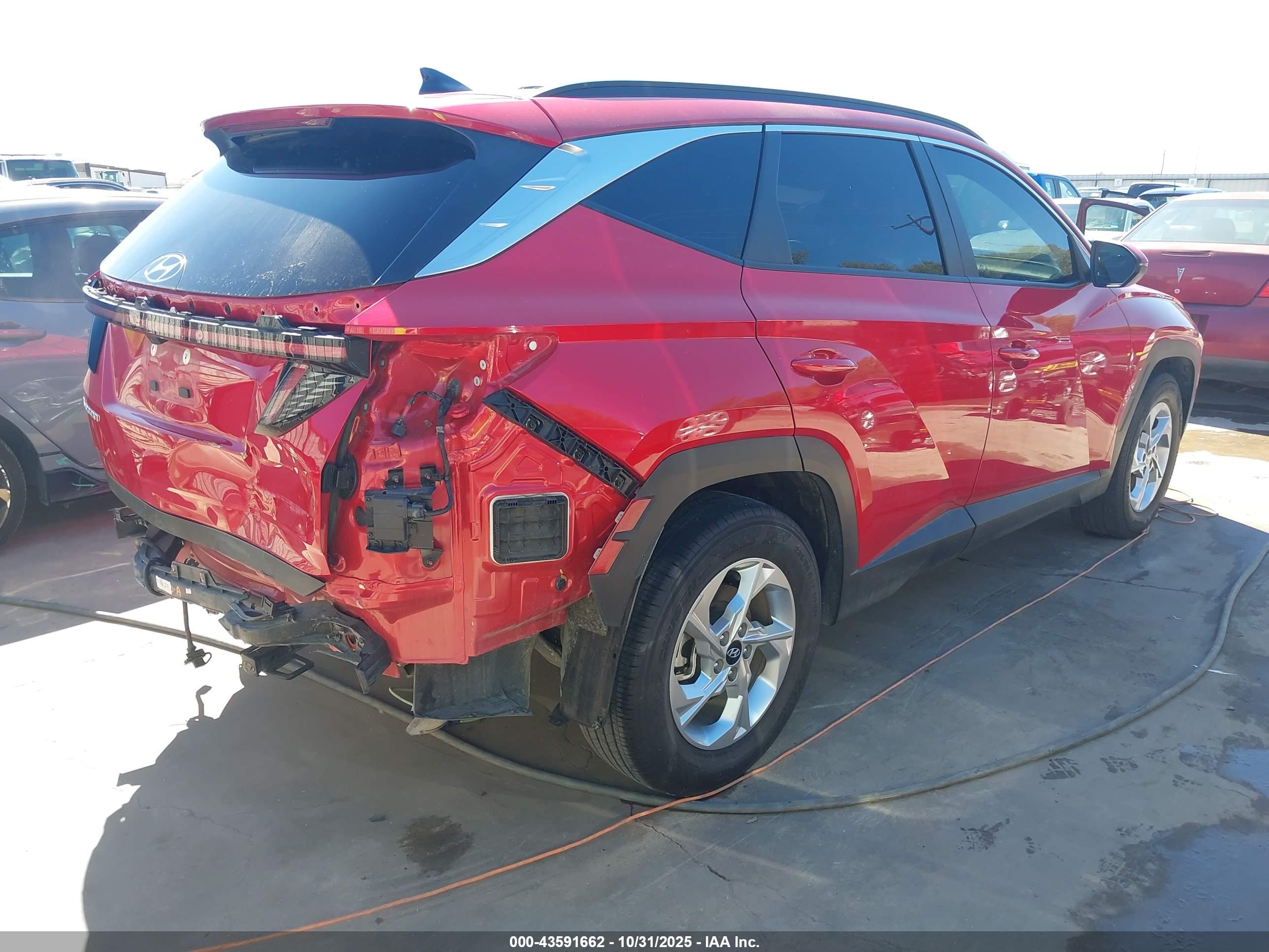 HYUNDAI TUCSON image 4