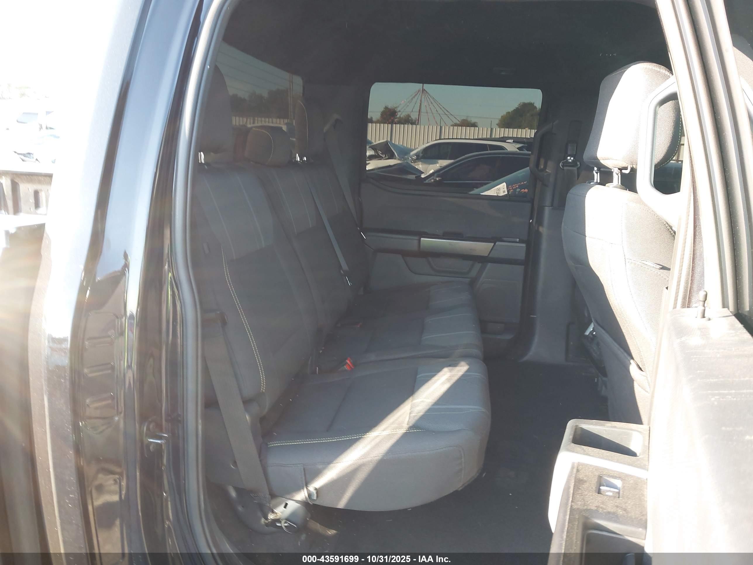 FORD F-150 image 8
