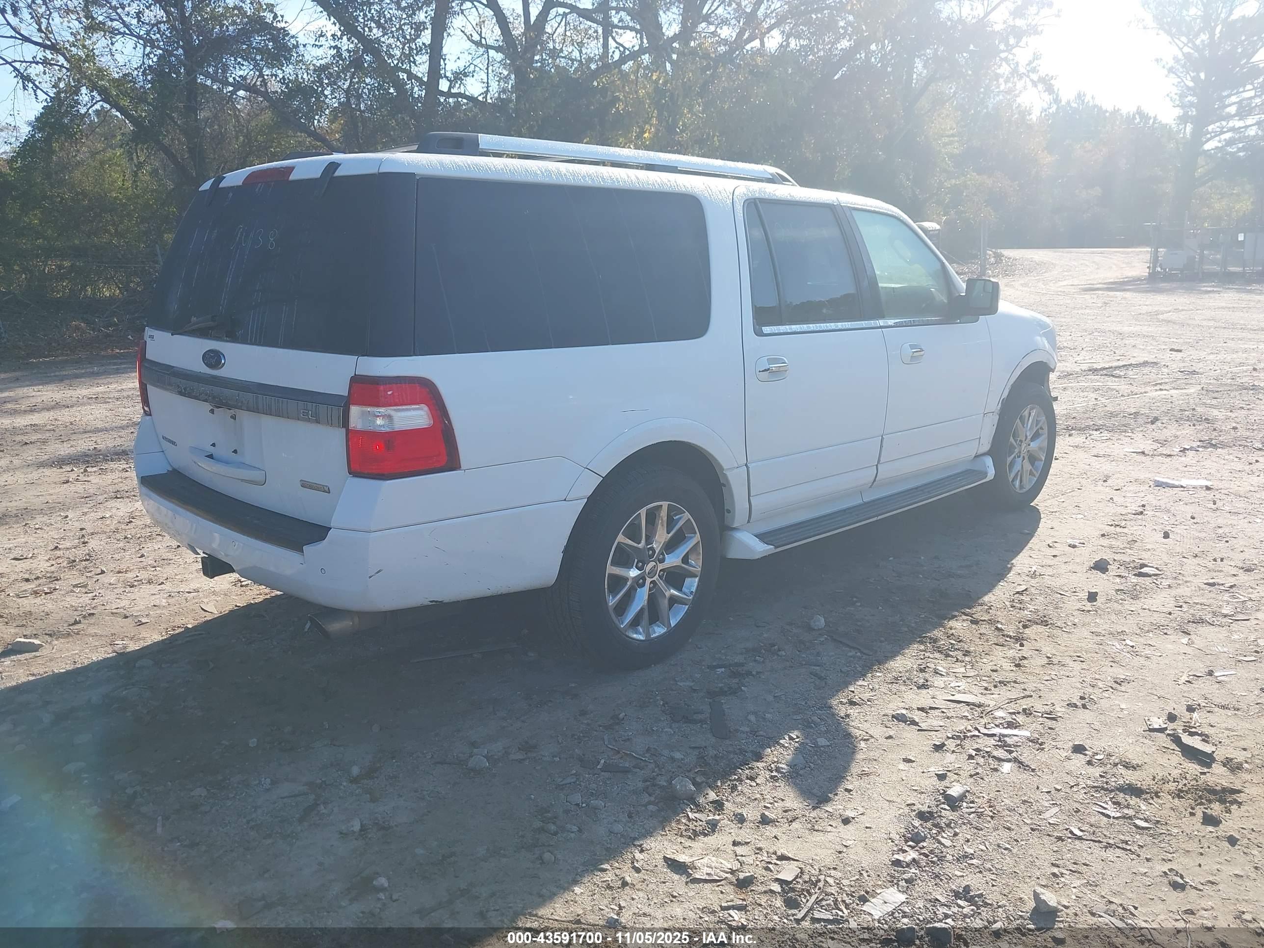 FORD EXPEDITION image 4