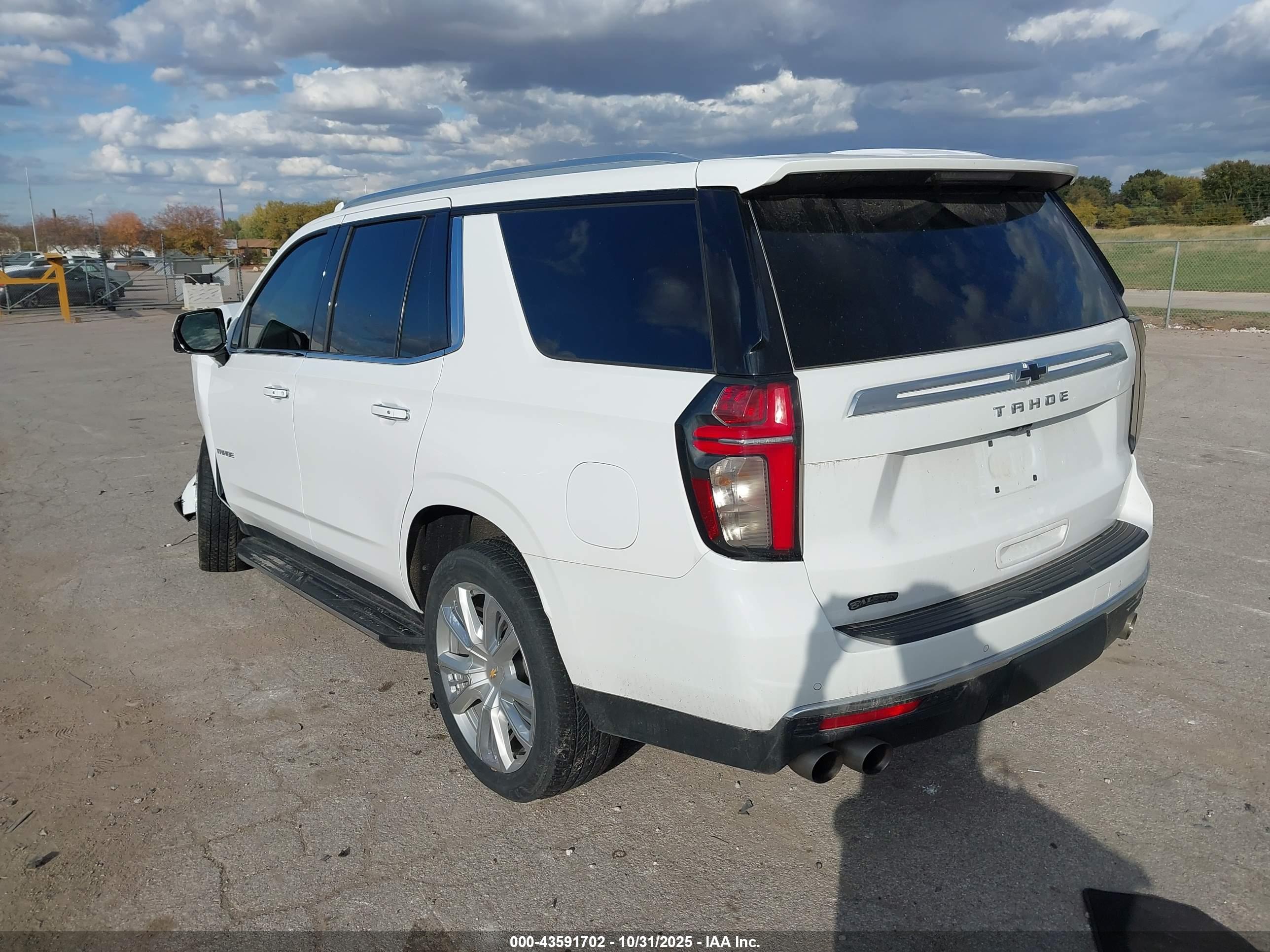 CHEVROLET TAHOE image 3