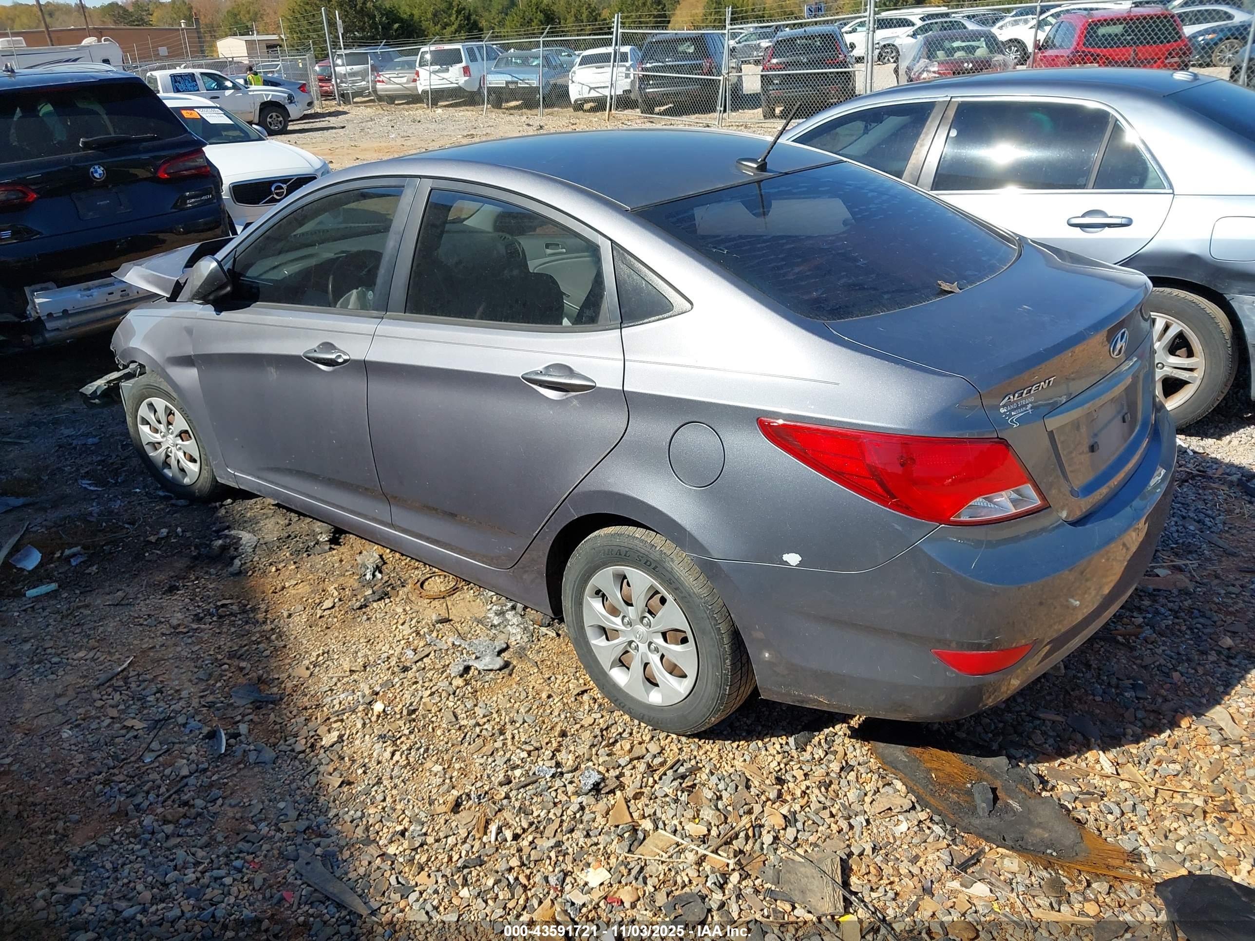 HYUNDAI ACCENT image 3