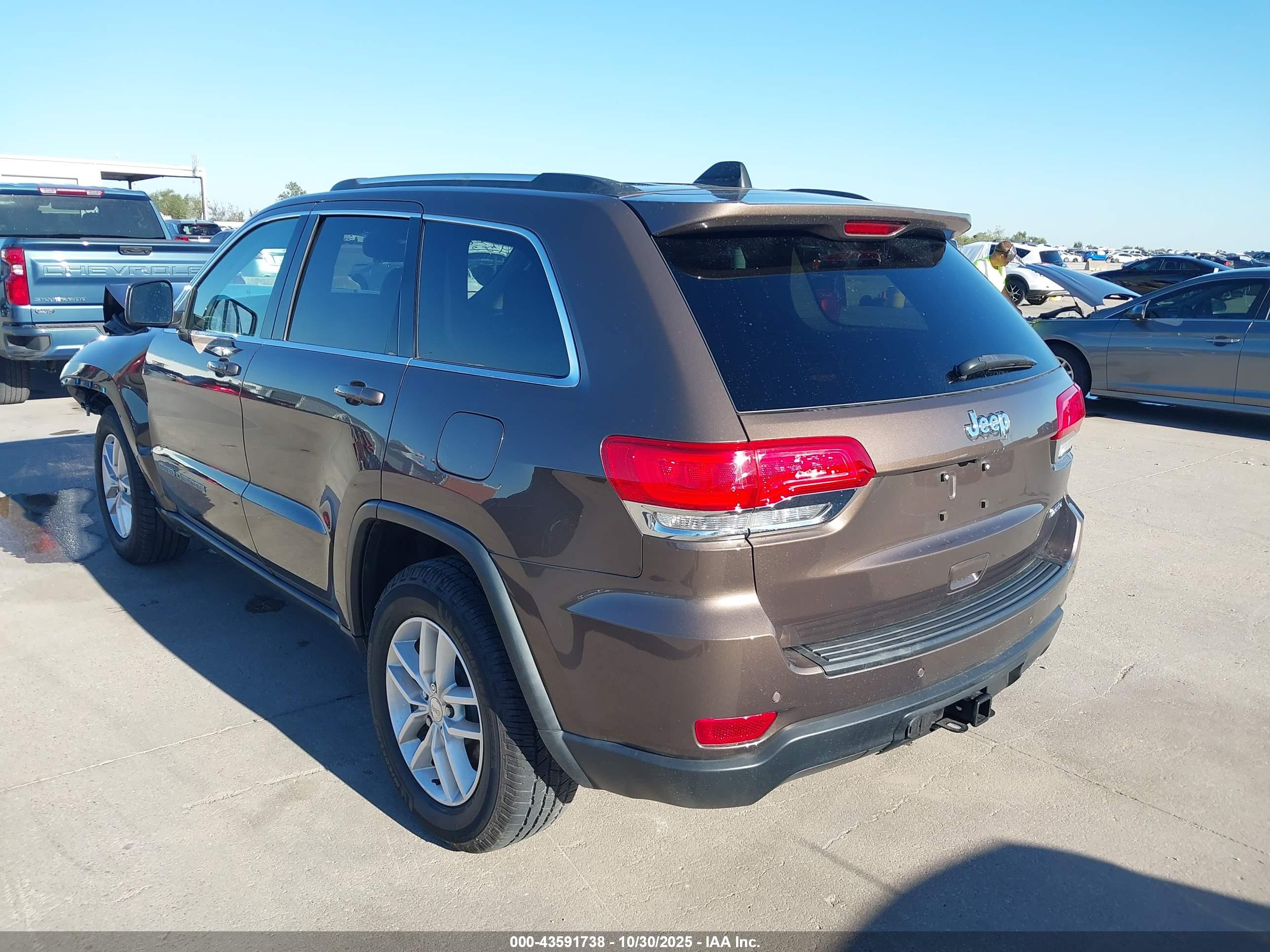 JEEP GRAND image 3