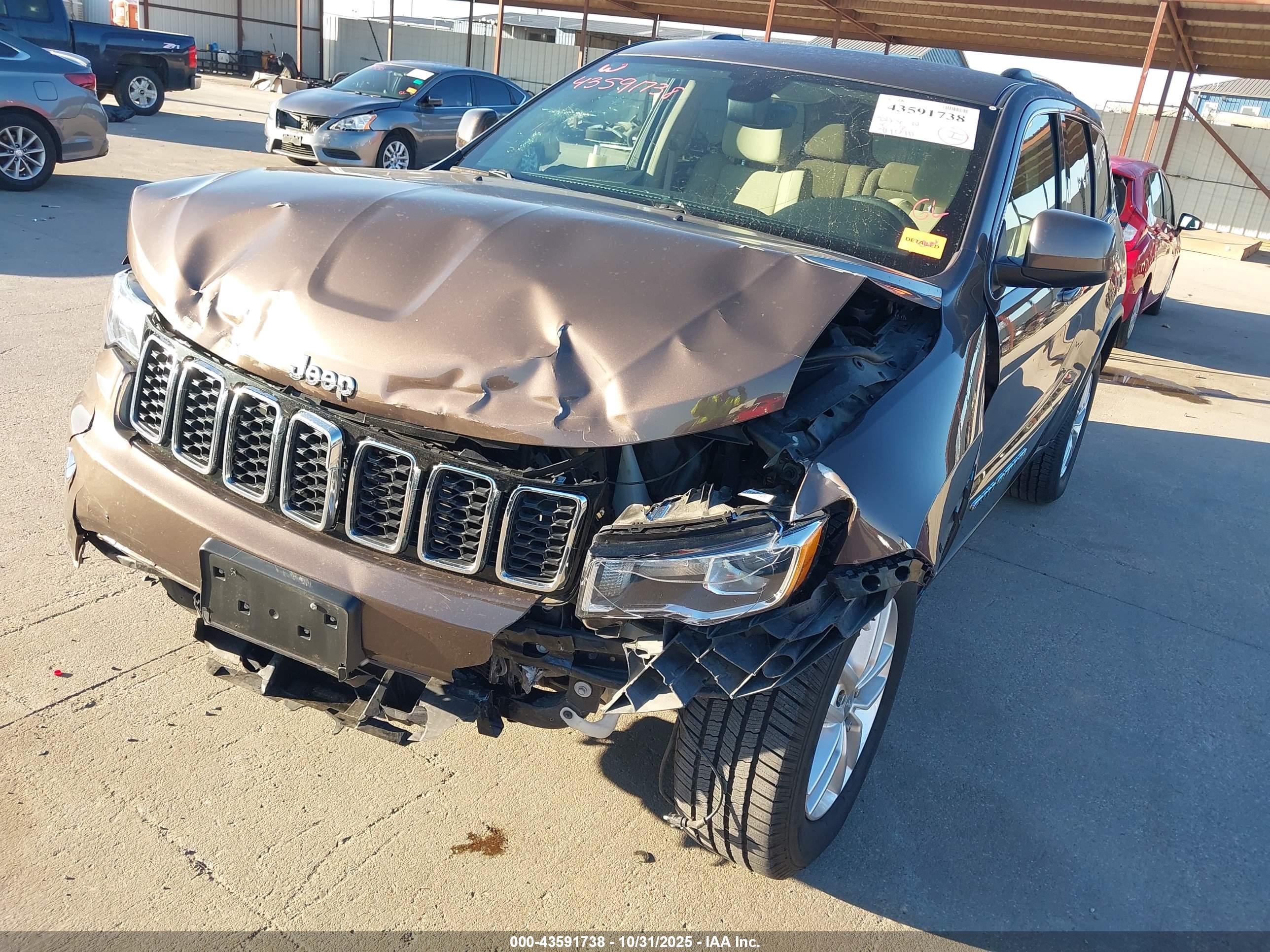 JEEP GRAND image 6